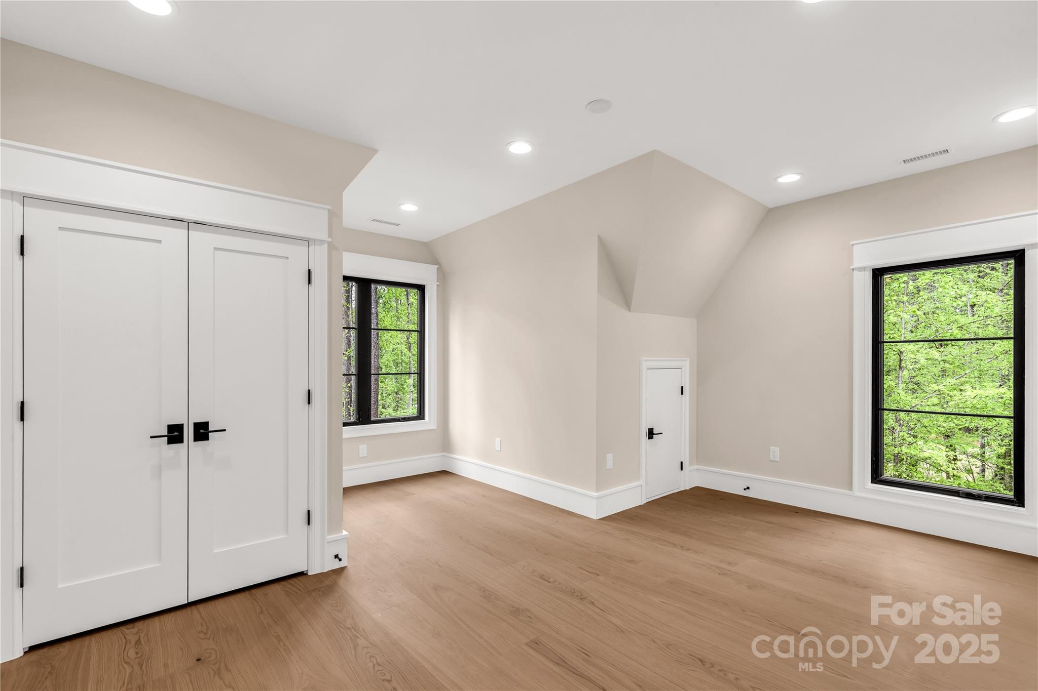 Riverchase Estates - Residential