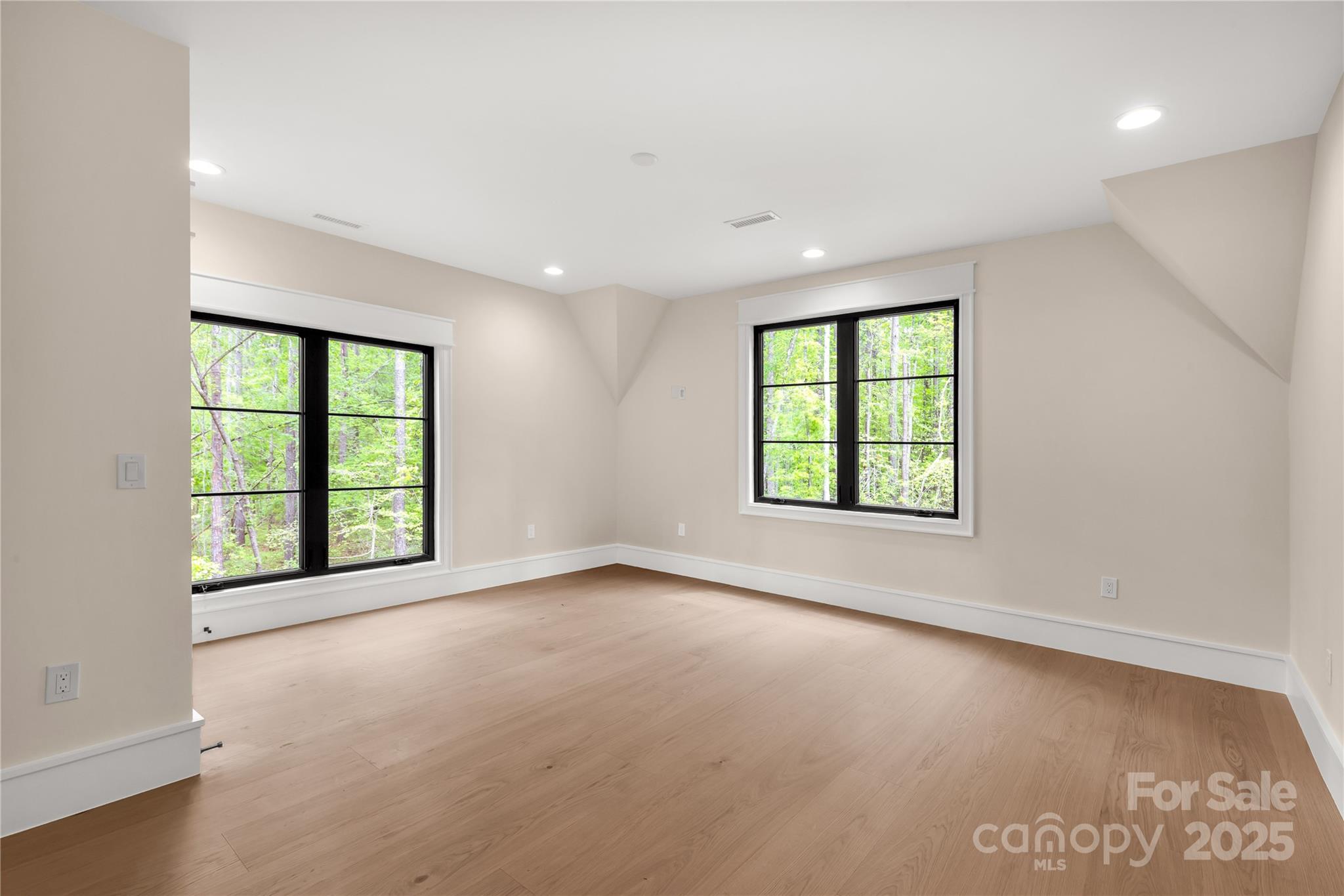 Riverchase Estates - Residential