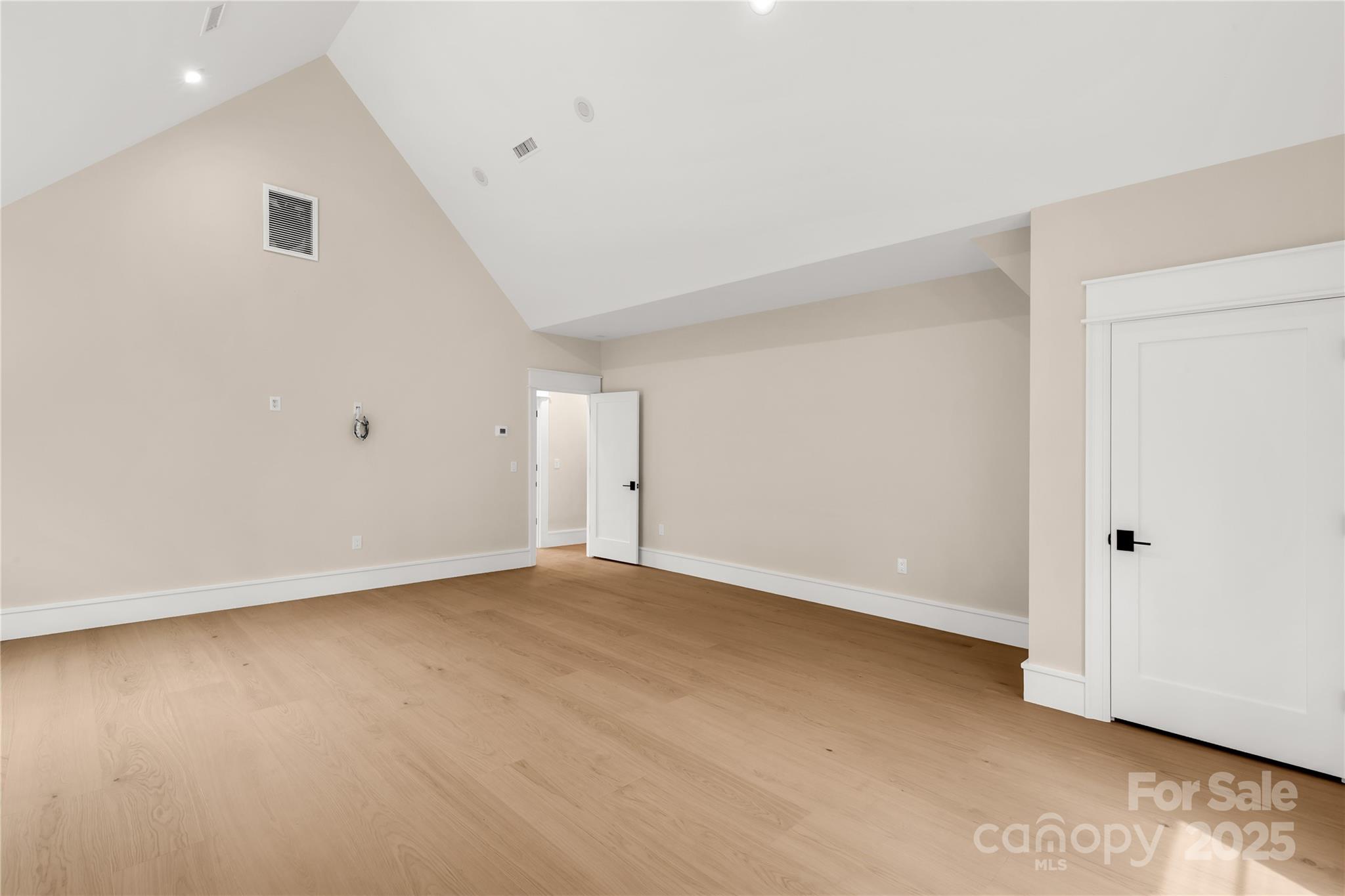 Riverchase Estates - Residential