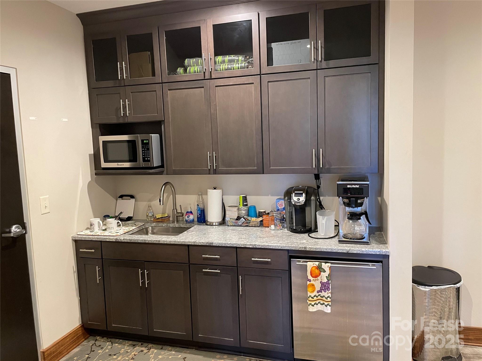 222 Main Street N 220