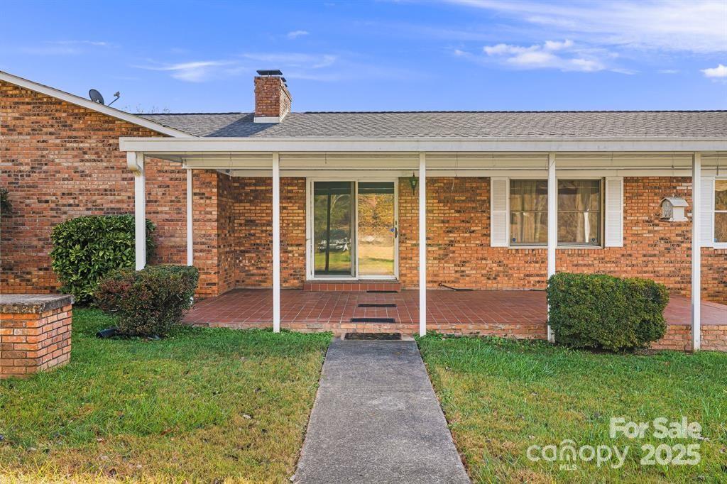 7 Brookshire Road