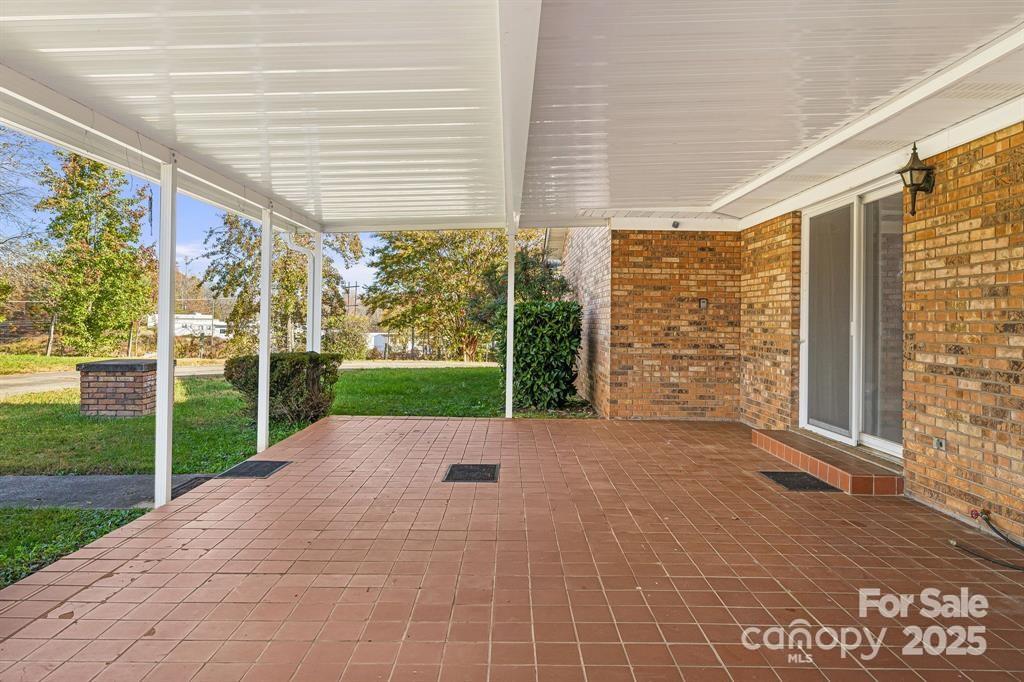 7 Brookshire Road