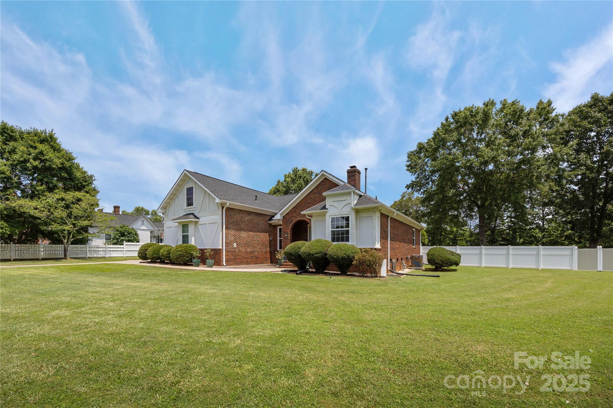 4116 Hoodridge Lane