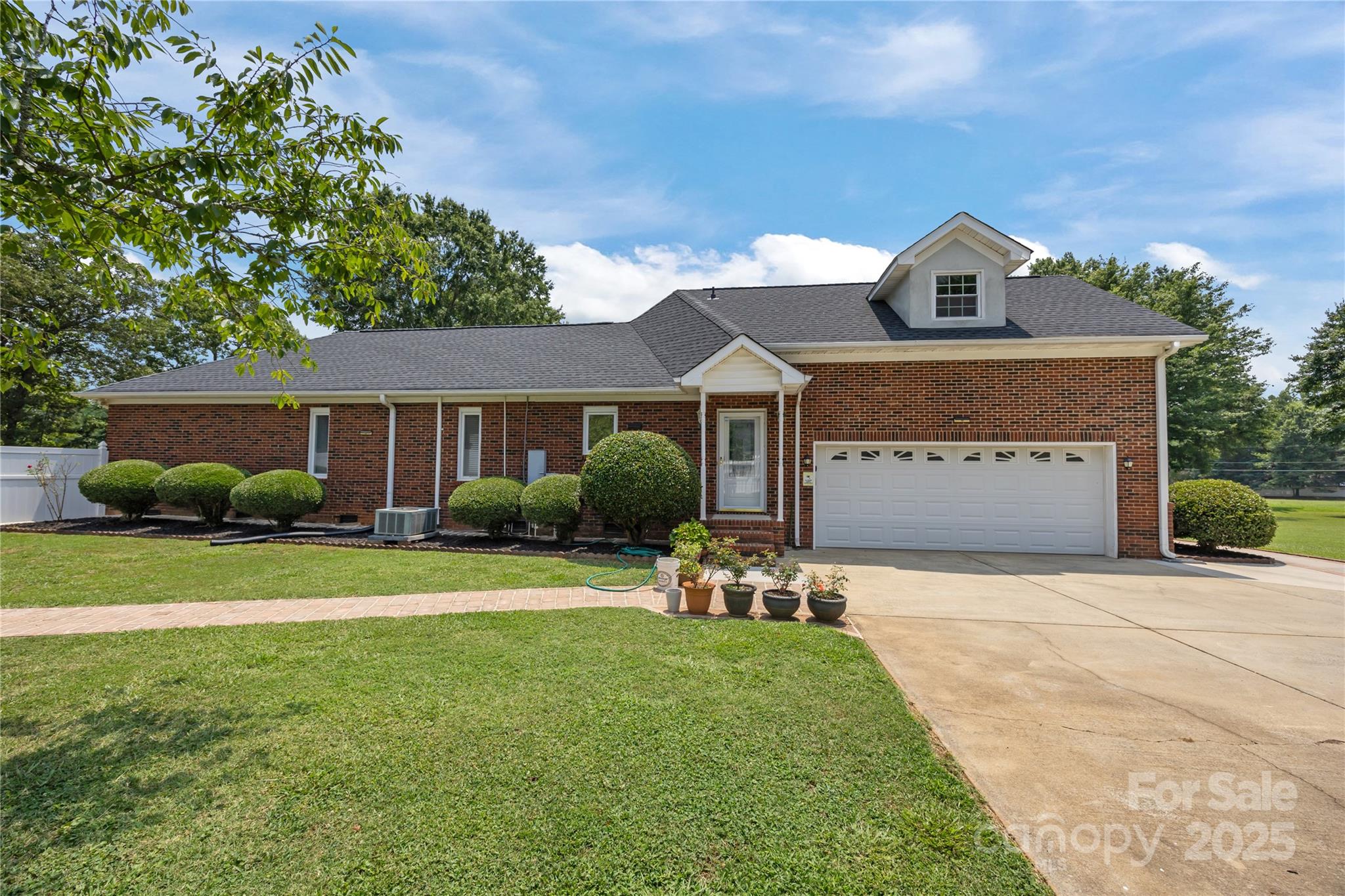 4116 Hoodridge Lane