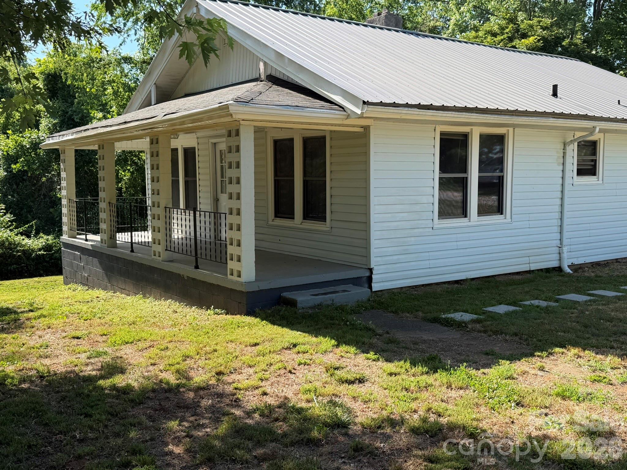 41 Oak Hill Drive