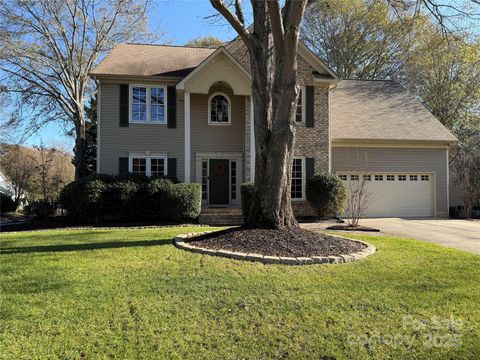 Photo of 1802 Moreland Wood Trail NW, Concord, NC 28027 (MLS # 4326265)