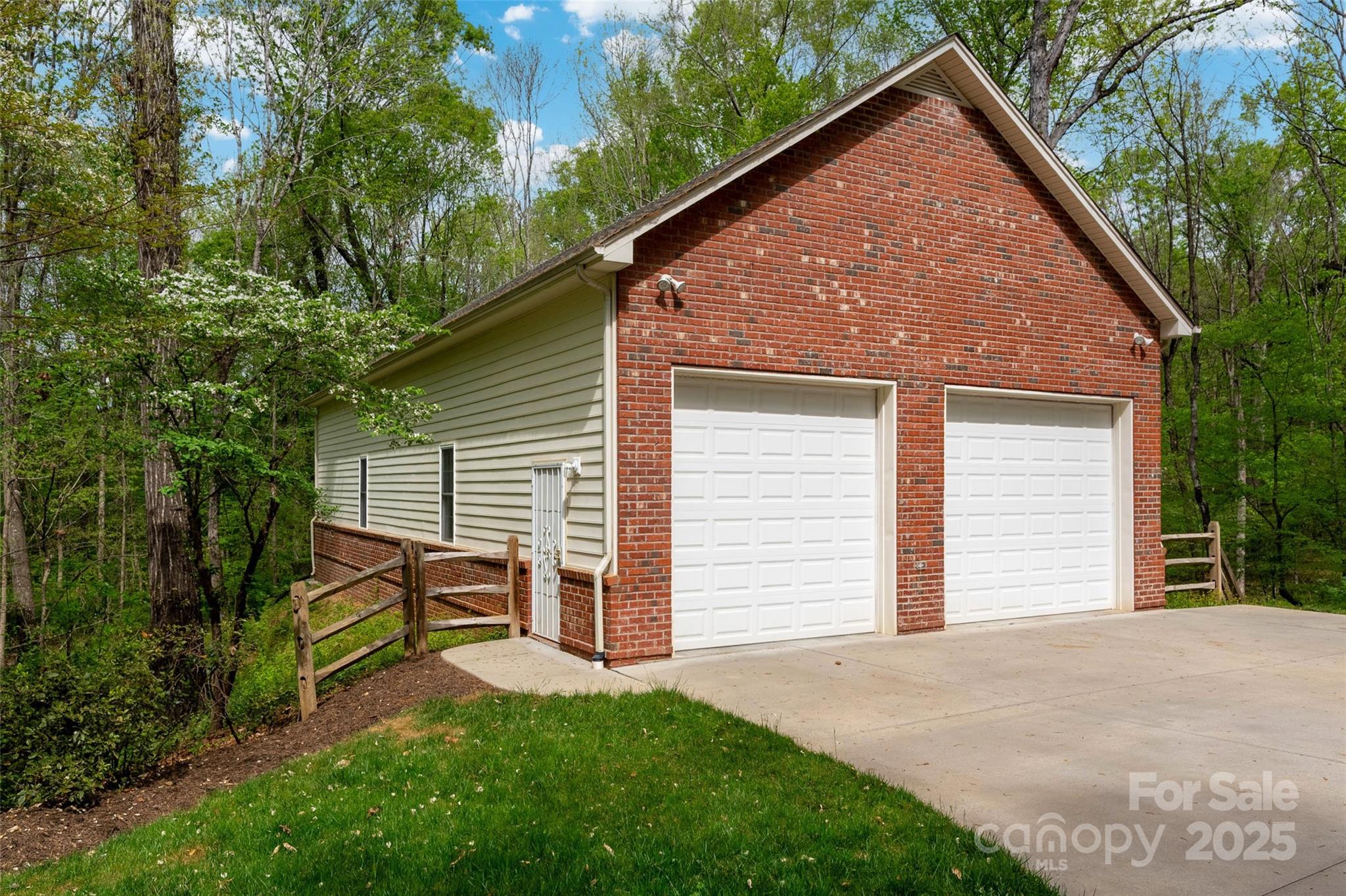 2306 Beechwood Drive