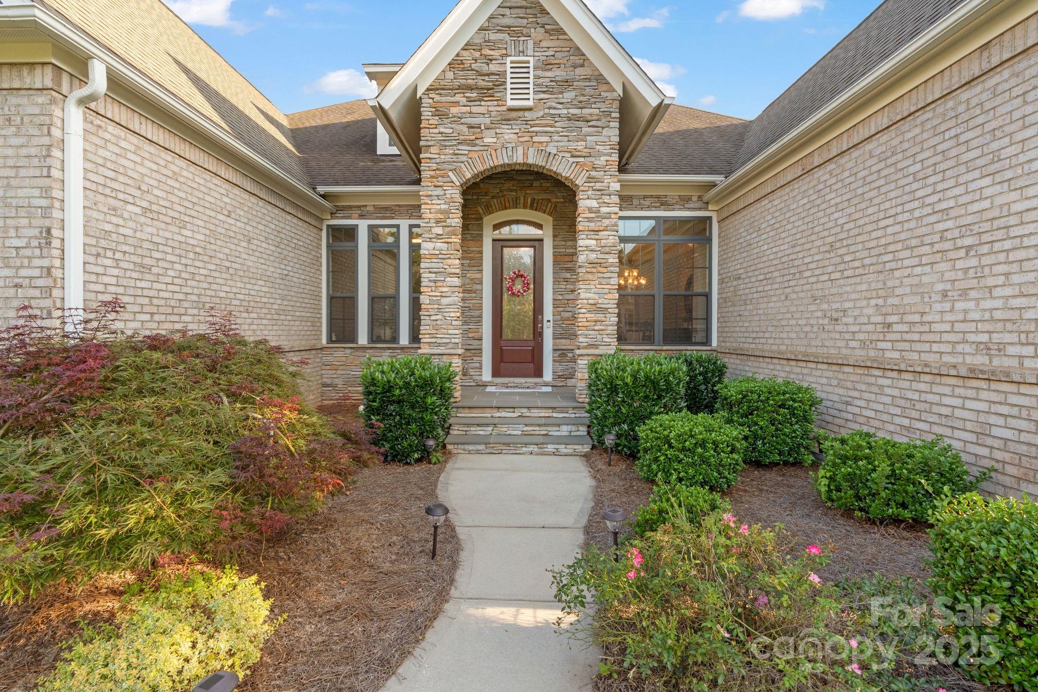 1128 Rosecliff Drive
