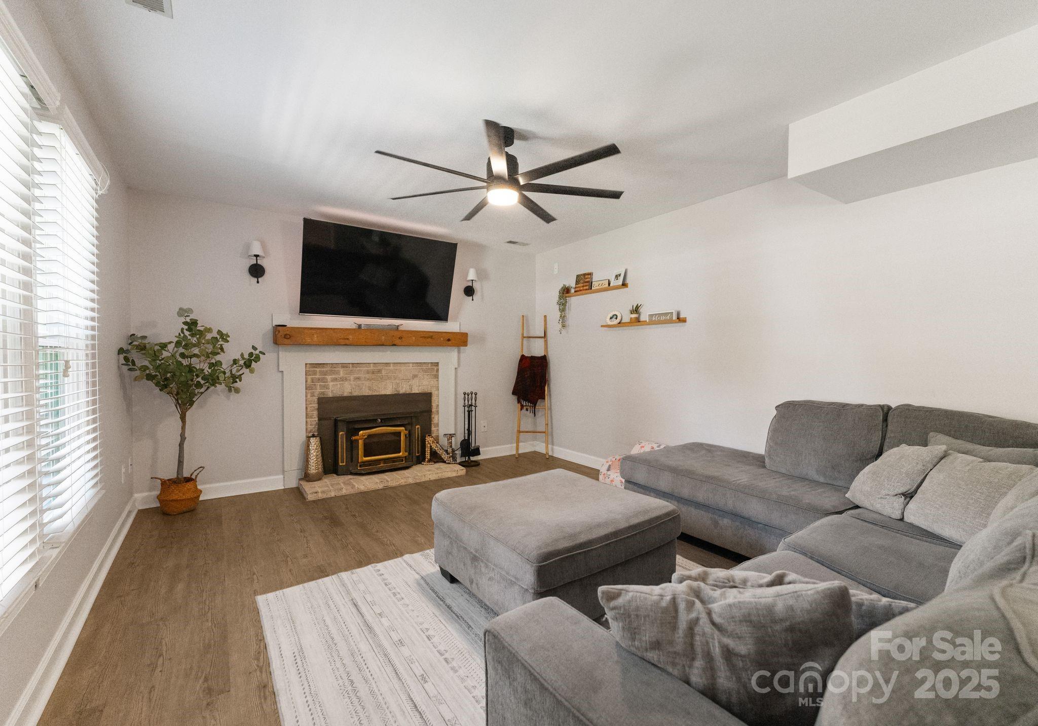 Cedarfield - Residential