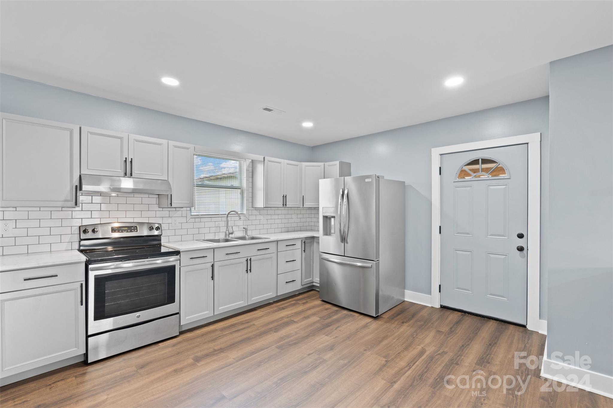 Arlona Heights - Residential