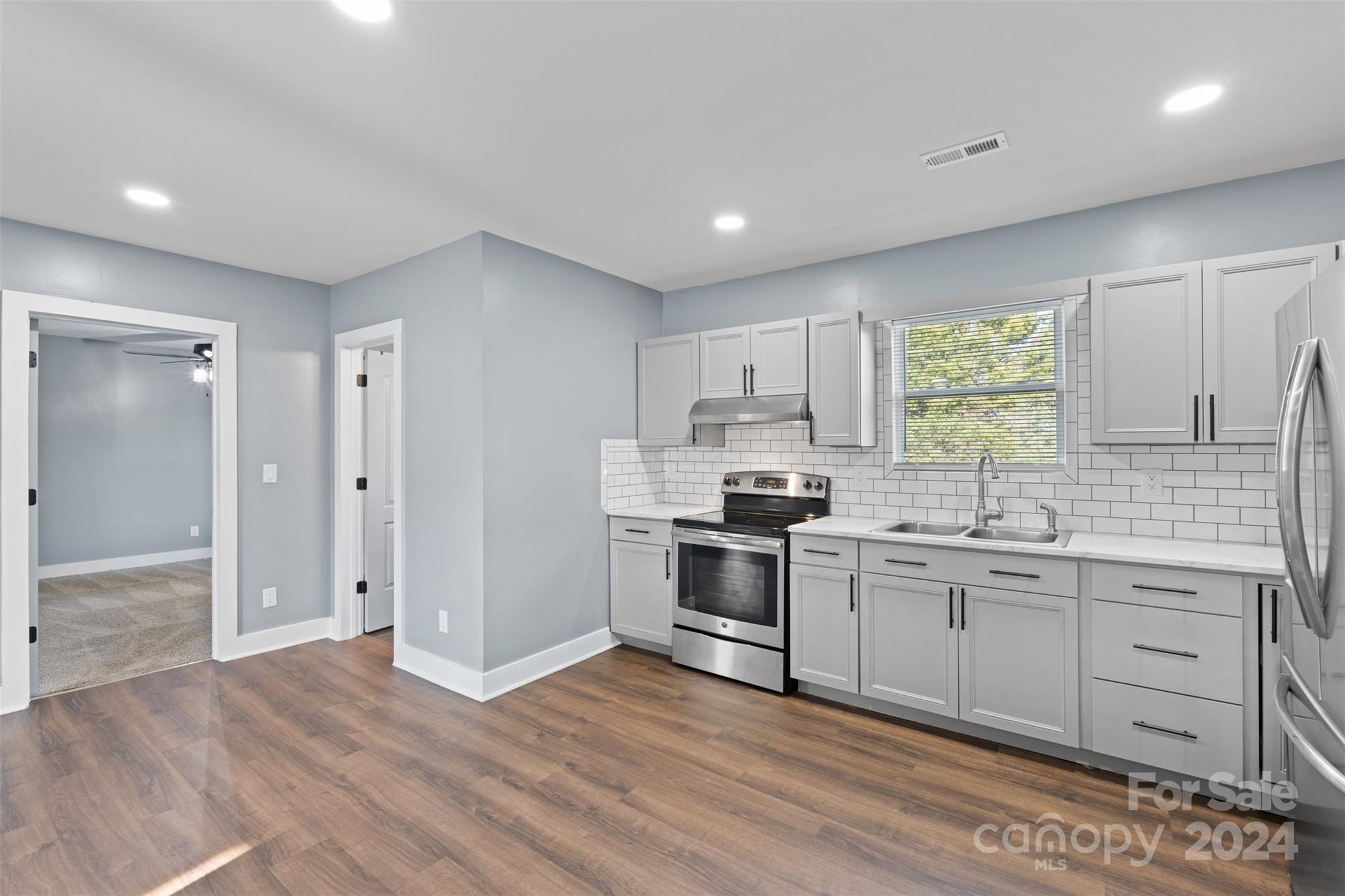 Arlona Heights - Residential