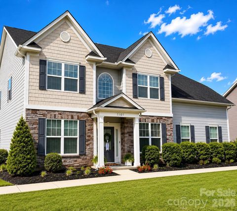 Photo of 1101 Thomas Knapp Parkway, Fort Mill, SC 29715 (MLS # 4368150)
