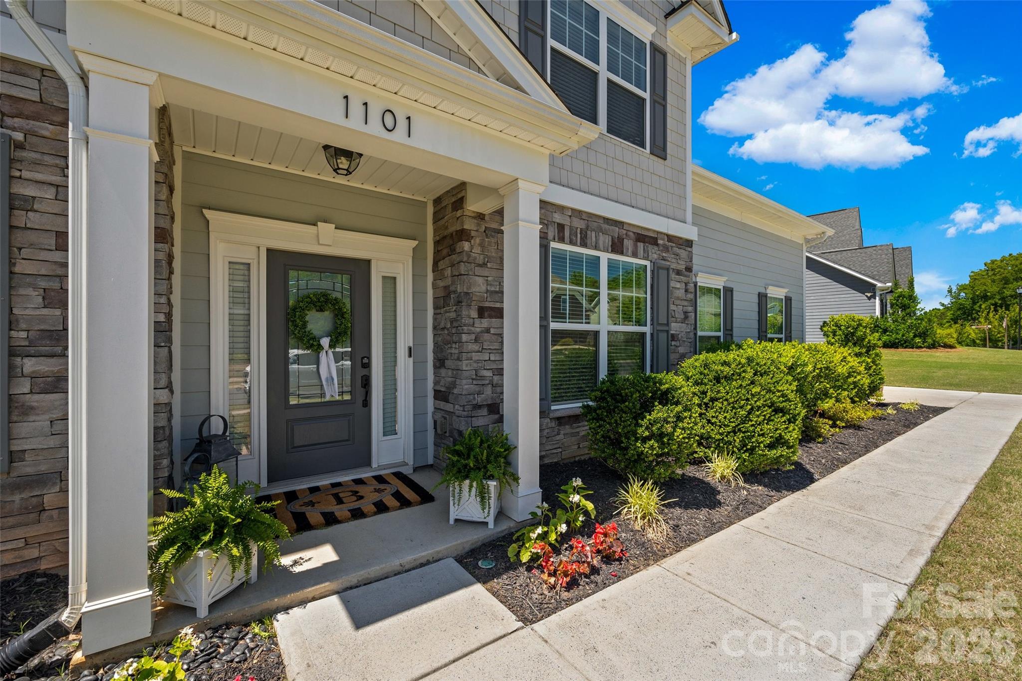 1101 Thomas Knapp Parkway