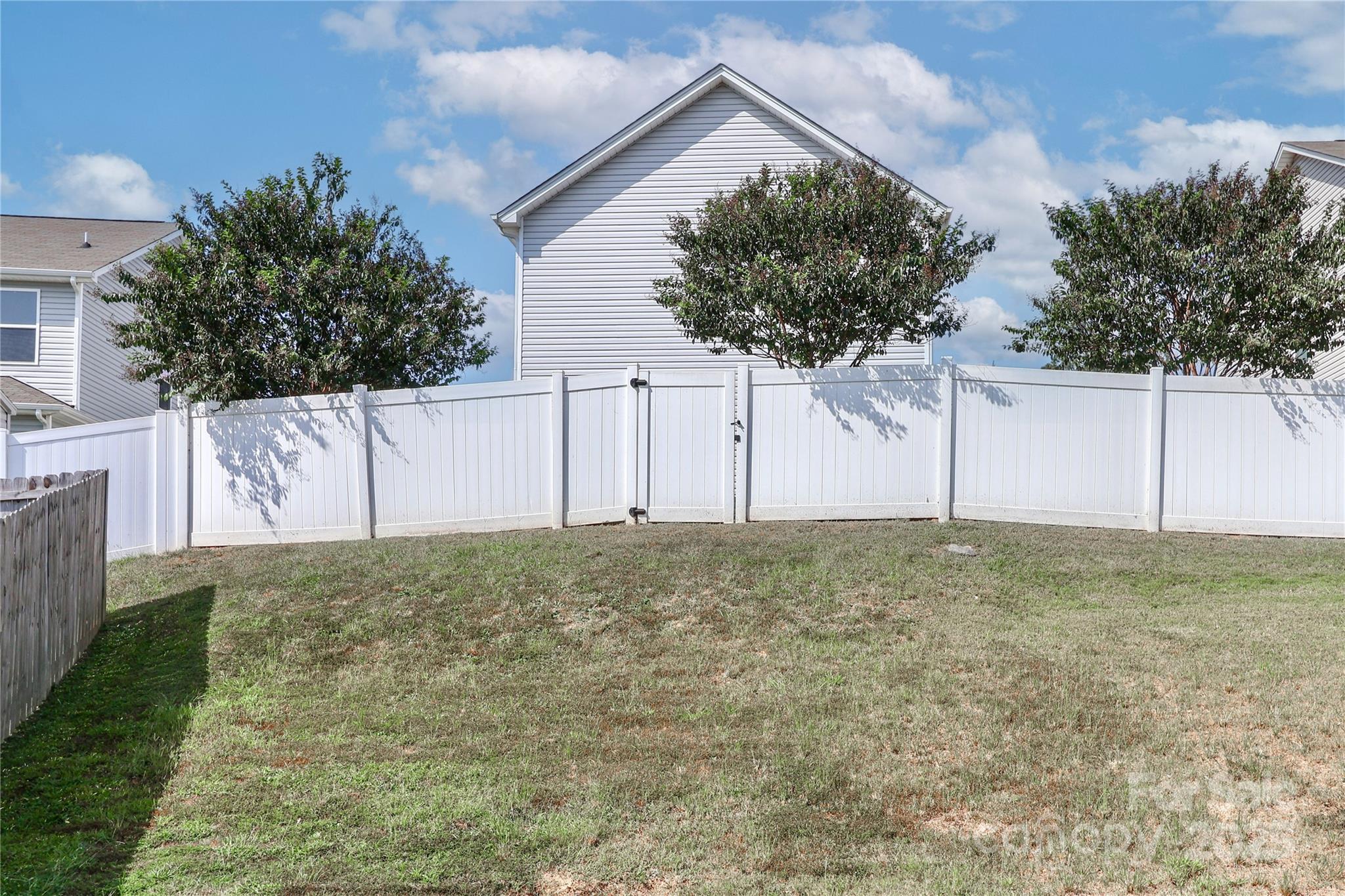 The Oaks Of Landis - Residential