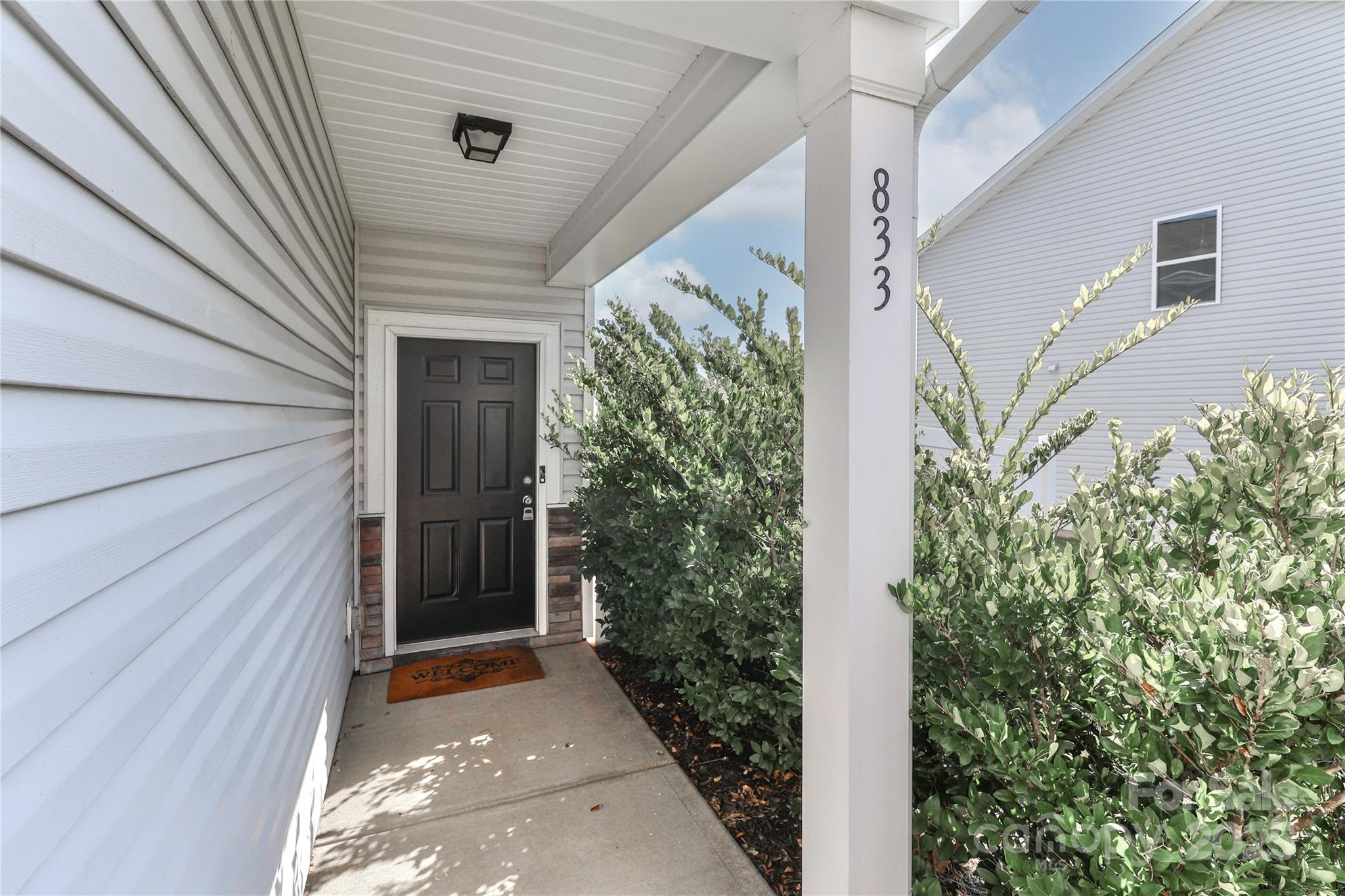 833 Georgia Oak Lane