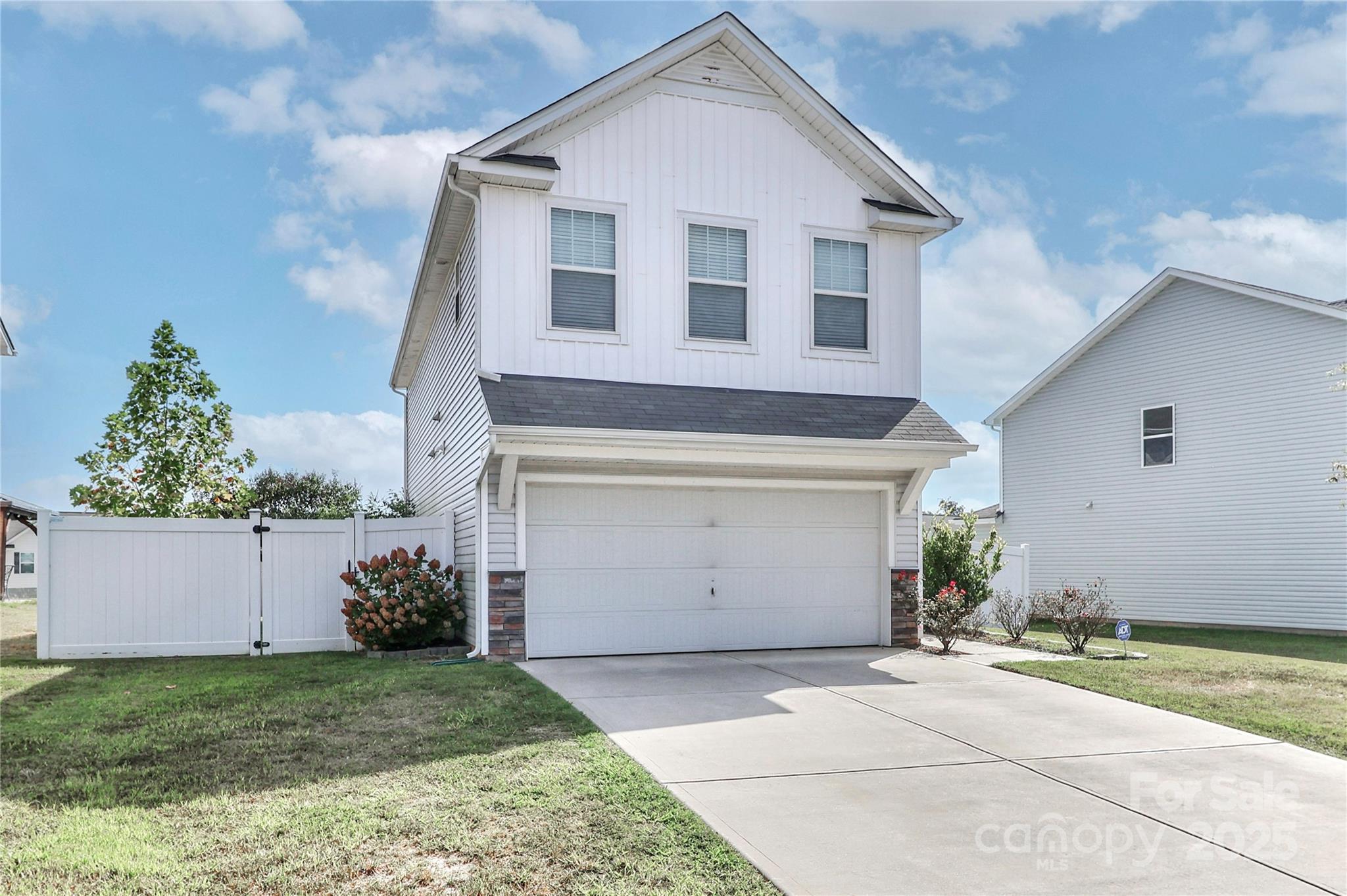 833 Georgia Oak Lane