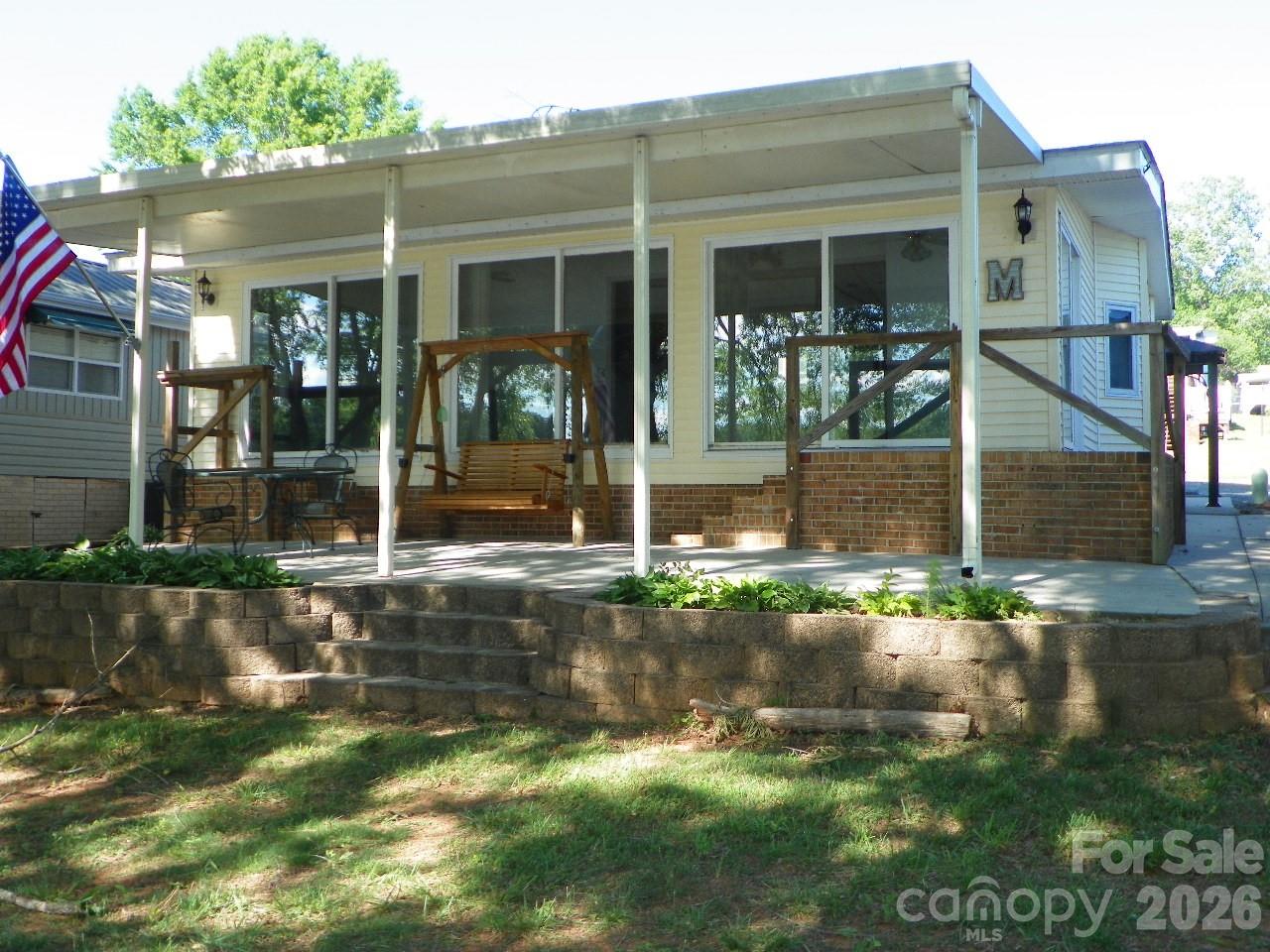 105 Dogwood Circle