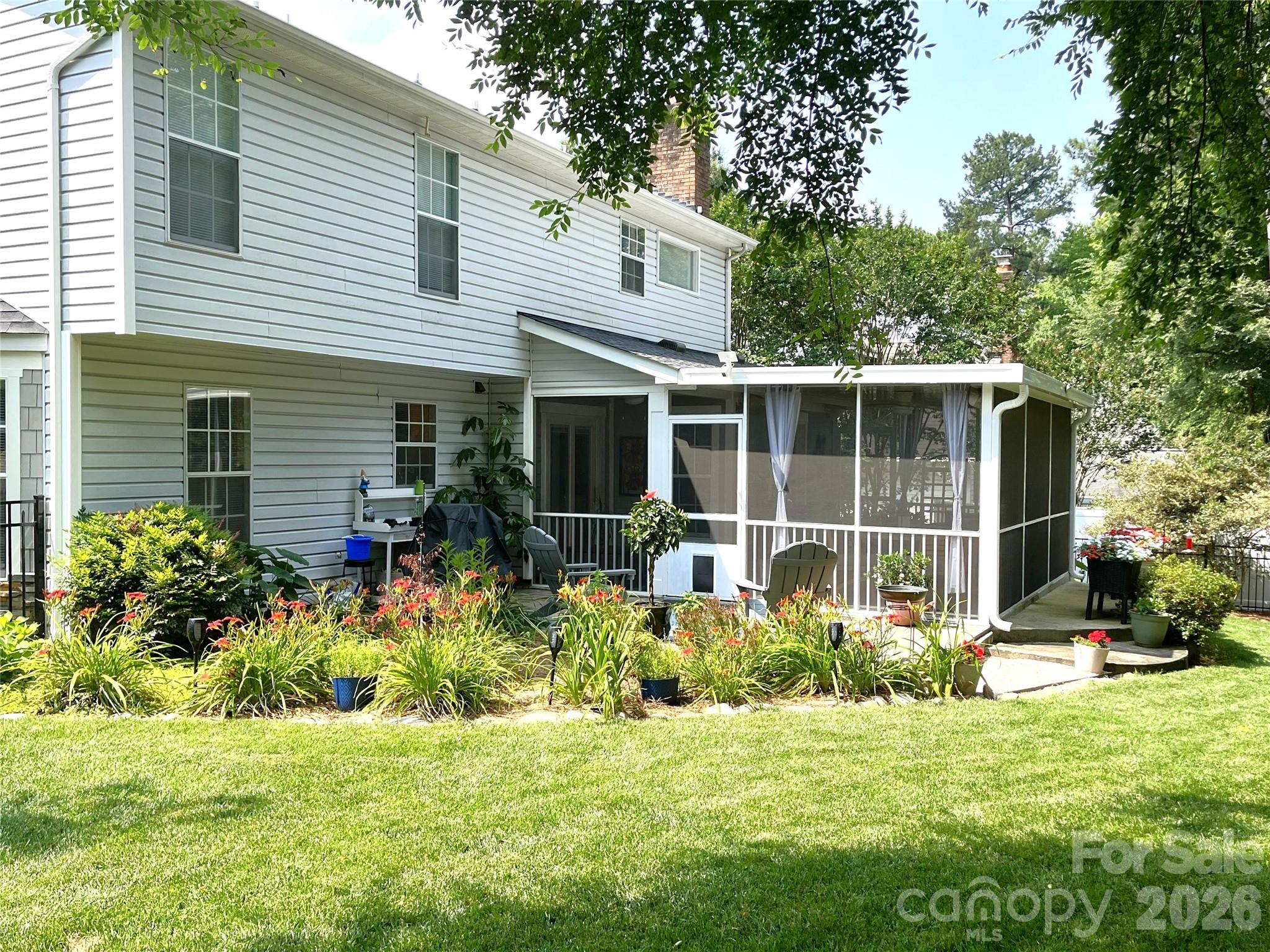 9800 Beaver Hollow Court