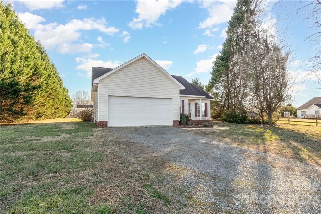 Ashton - Residential