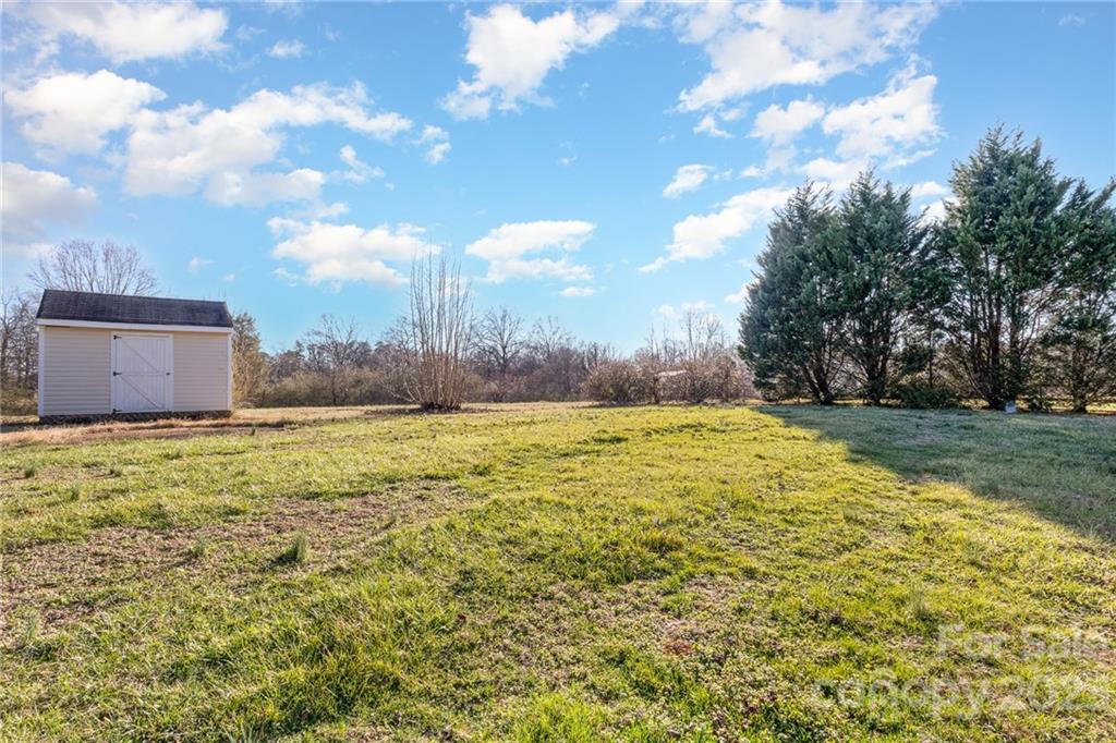 Ashton - Residential