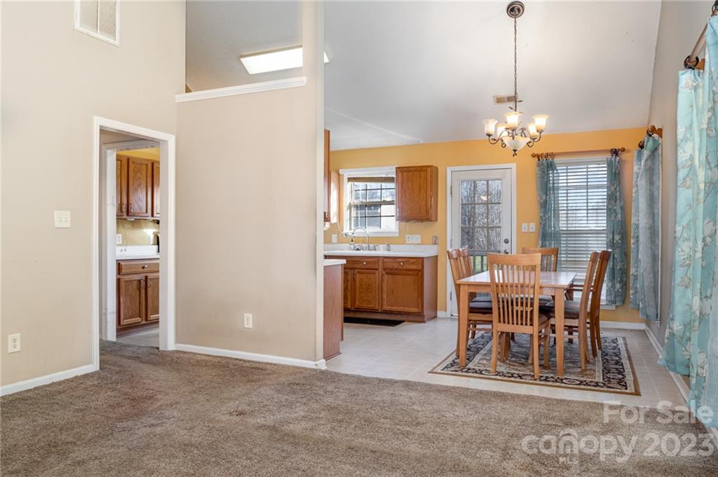 Ashton - Residential