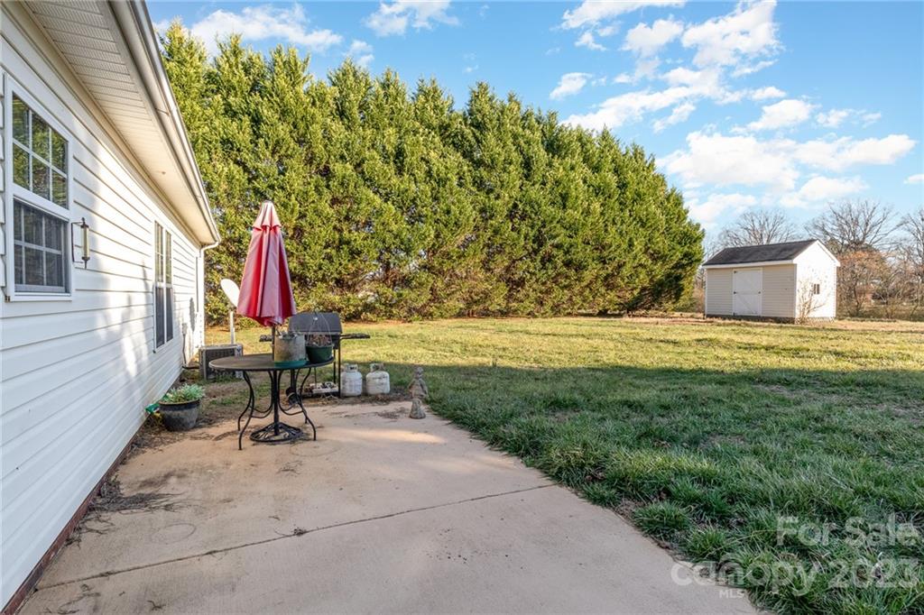 Ashton - Residential