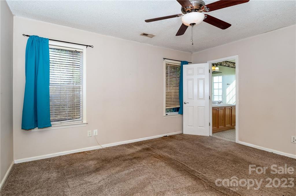 Ashton - Residential