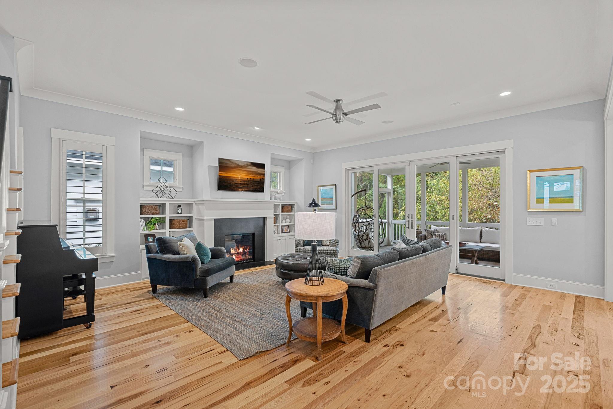 624 James Alexander Way