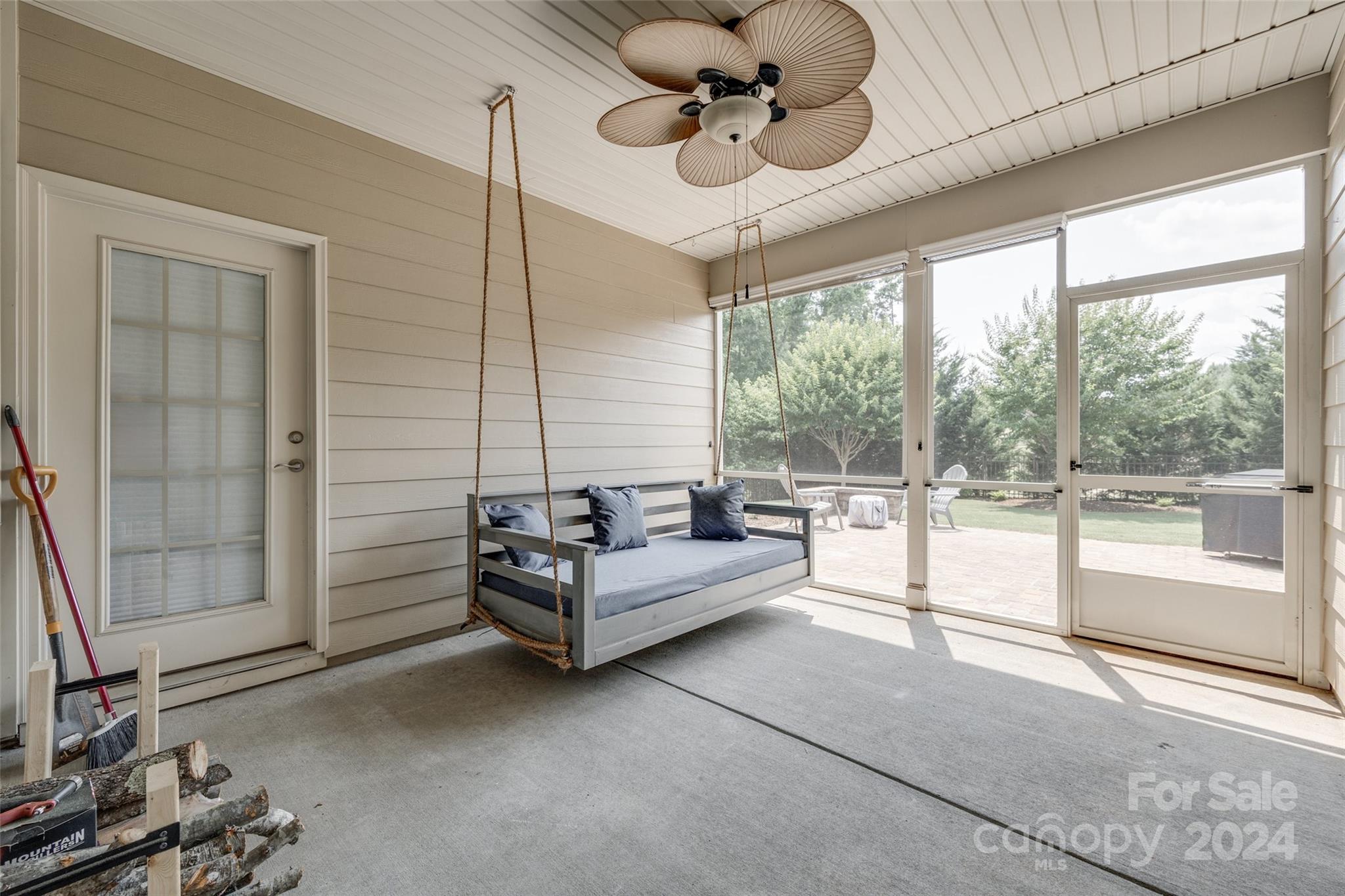 Summerhouse at Paddlers Cove - Residential