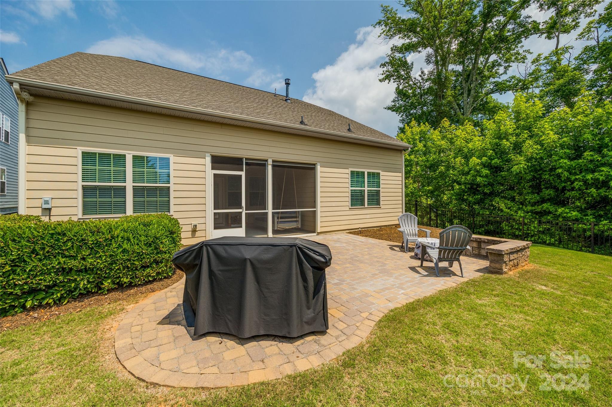 Summerhouse at Paddlers Cove - Residential