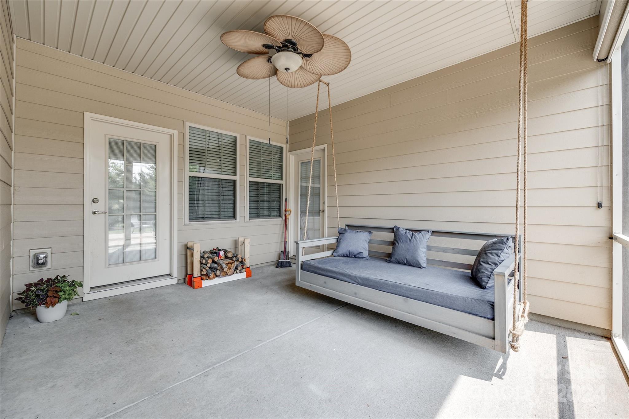 Summerhouse at Paddlers Cove - Residential