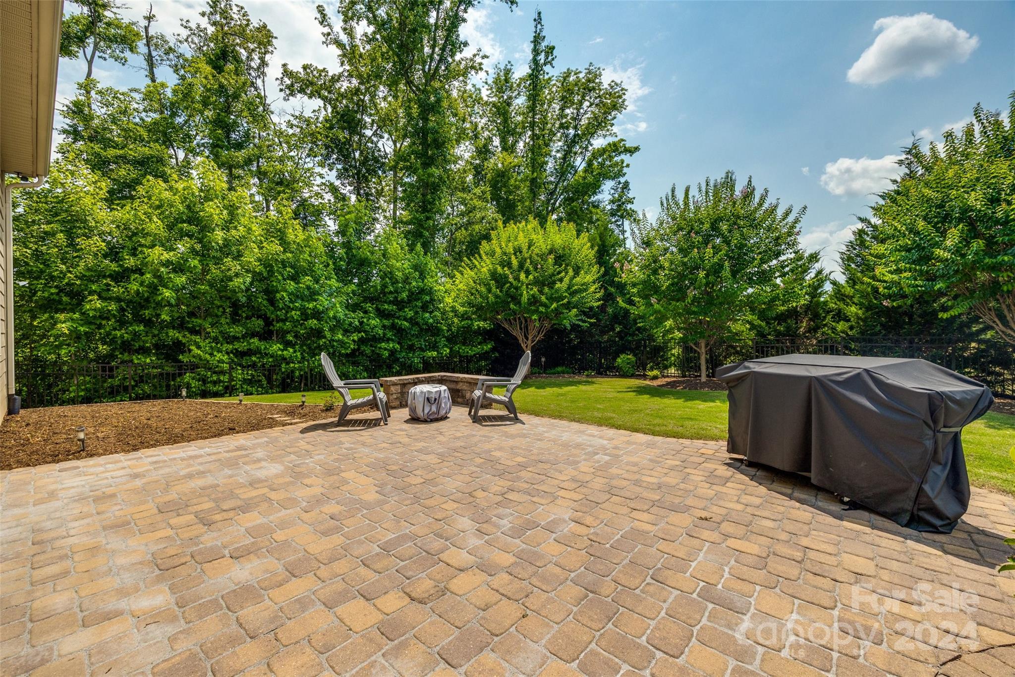 Summerhouse at Paddlers Cove - Residential