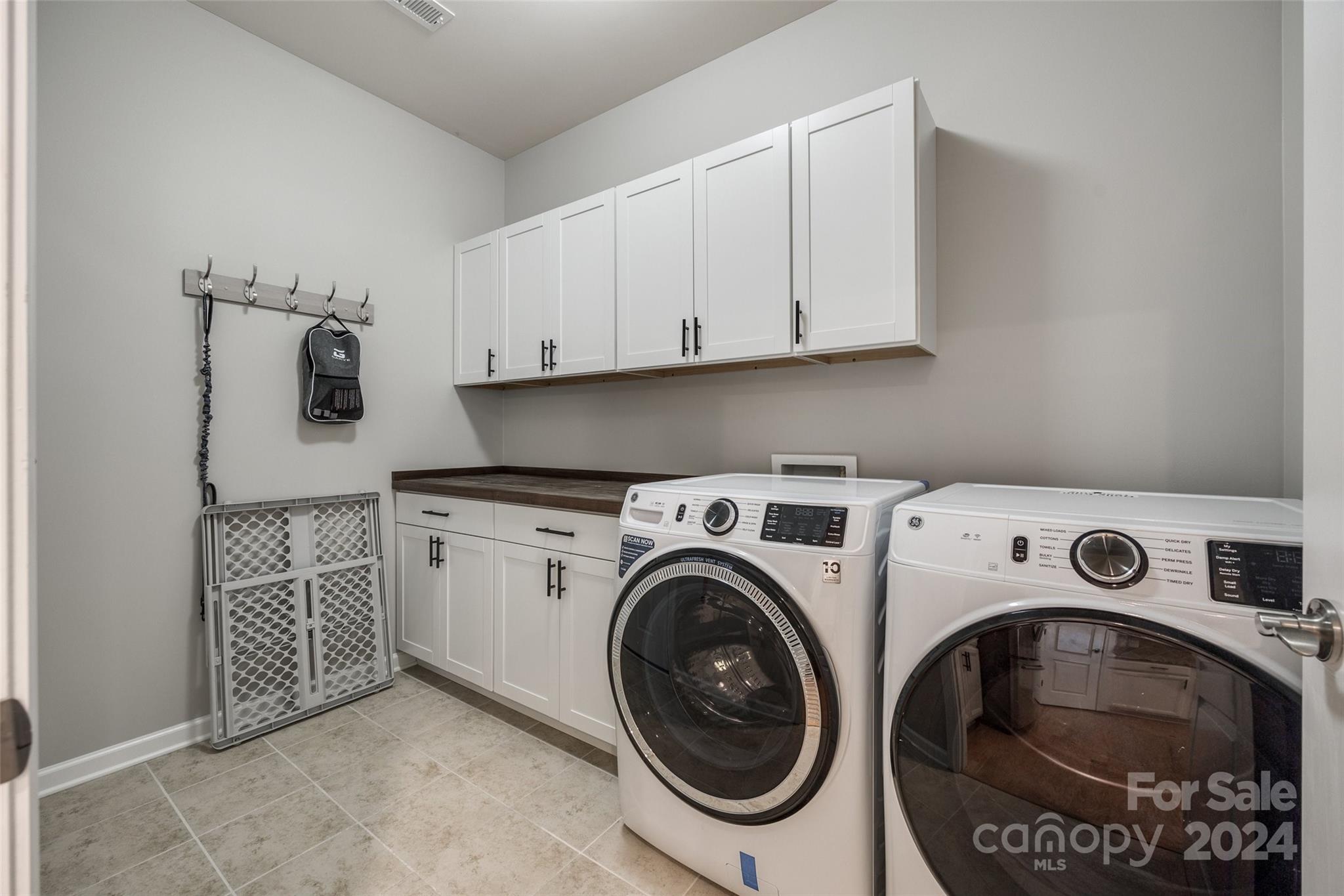 Summerhouse at Paddlers Cove - Residential