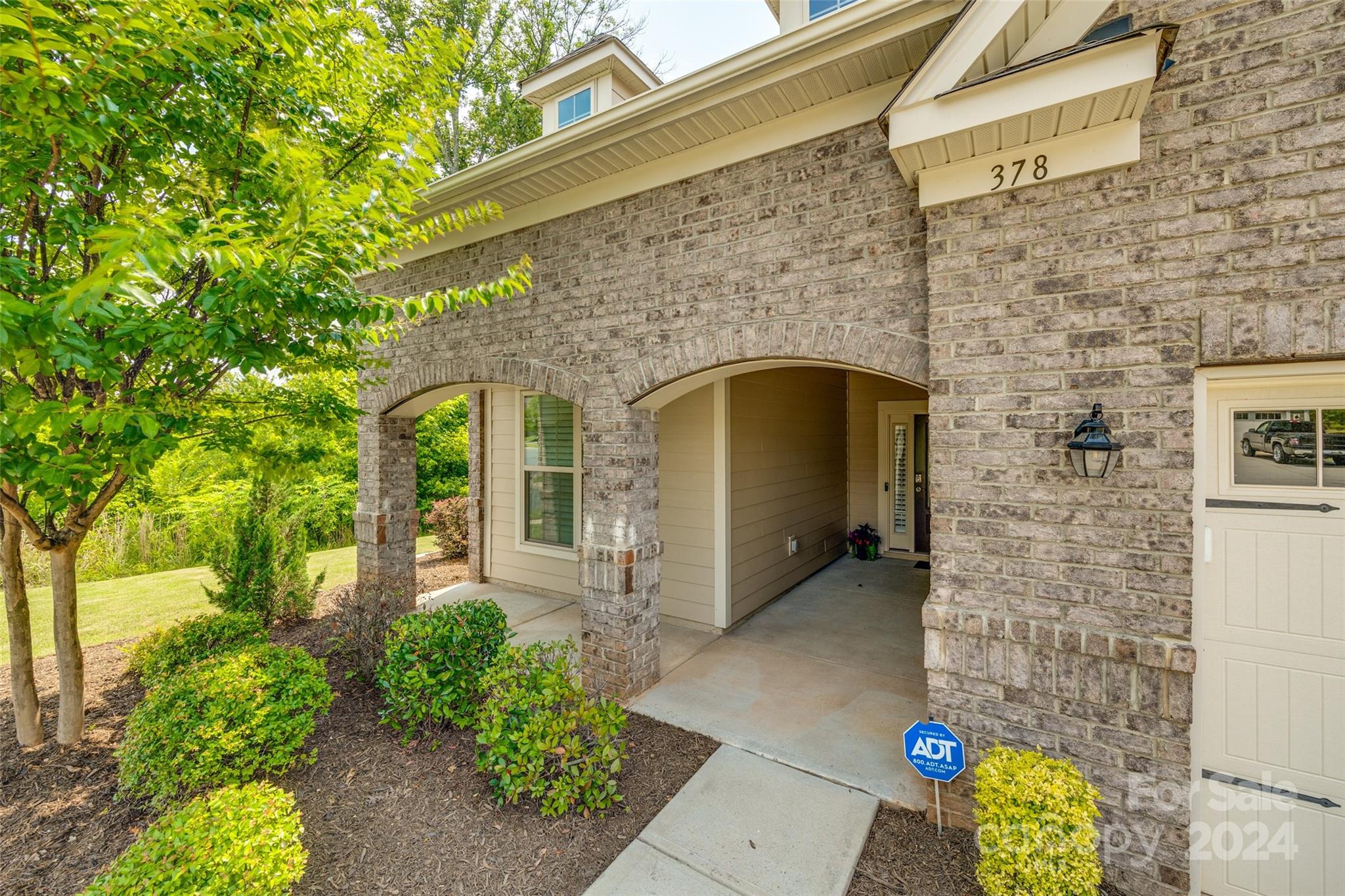 Summerhouse at Paddlers Cove - Residential