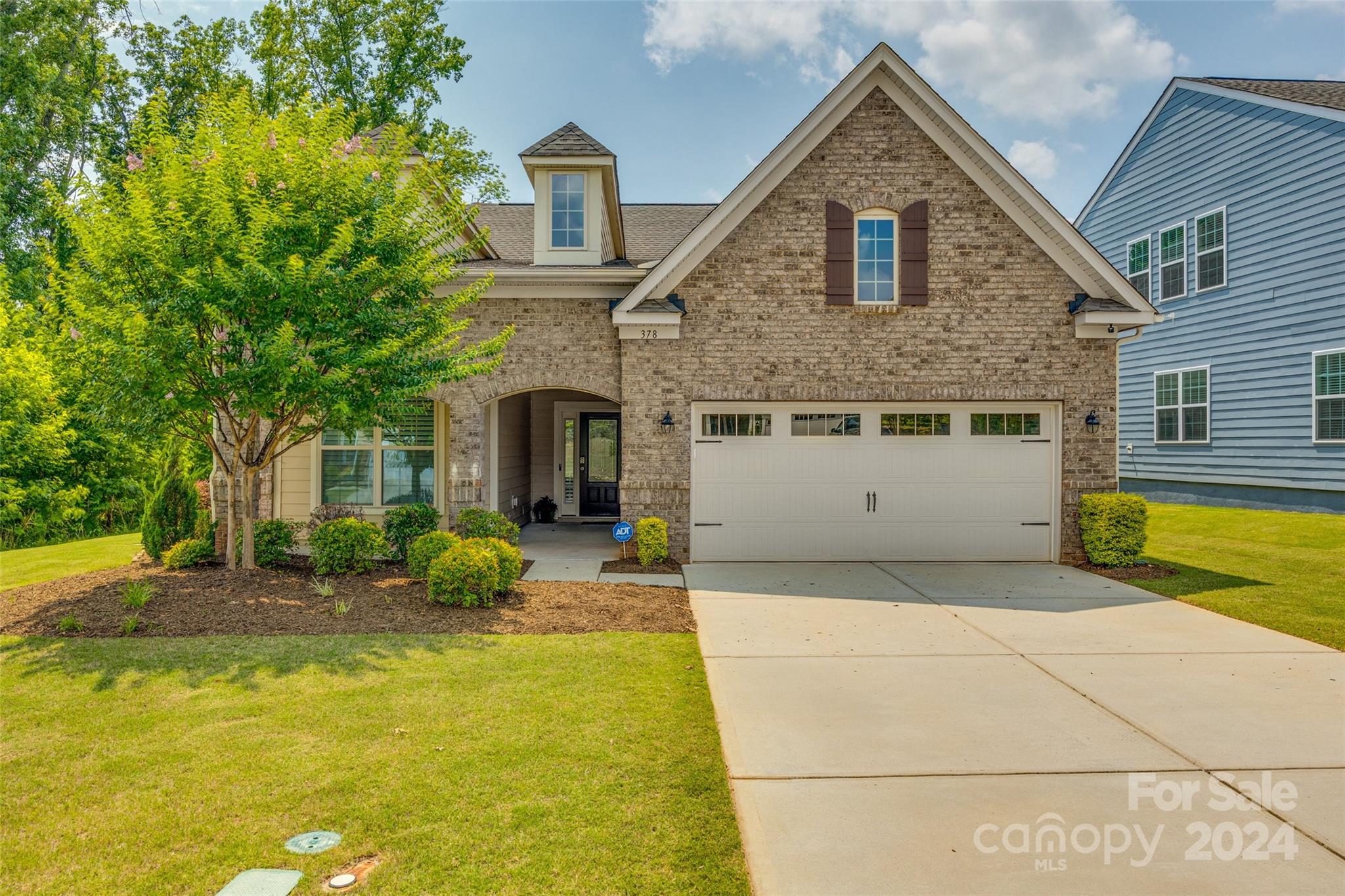 Summerhouse at Paddlers Cove - Residential