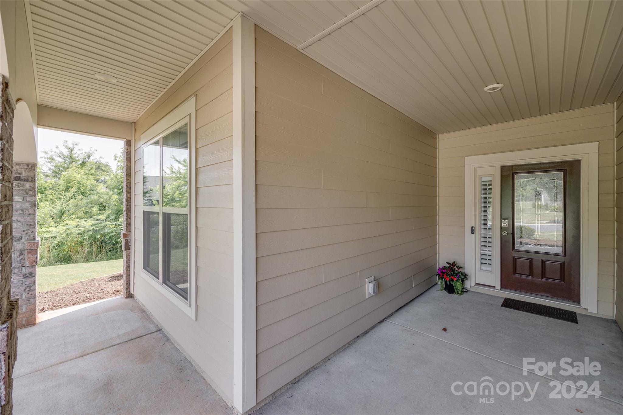 Summerhouse at Paddlers Cove - Residential