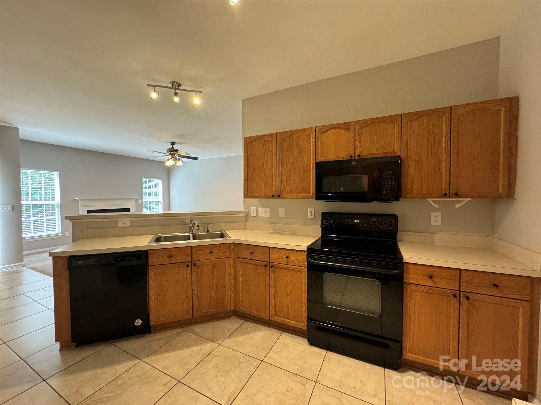 Dutchmans Meadow - Residential Lease