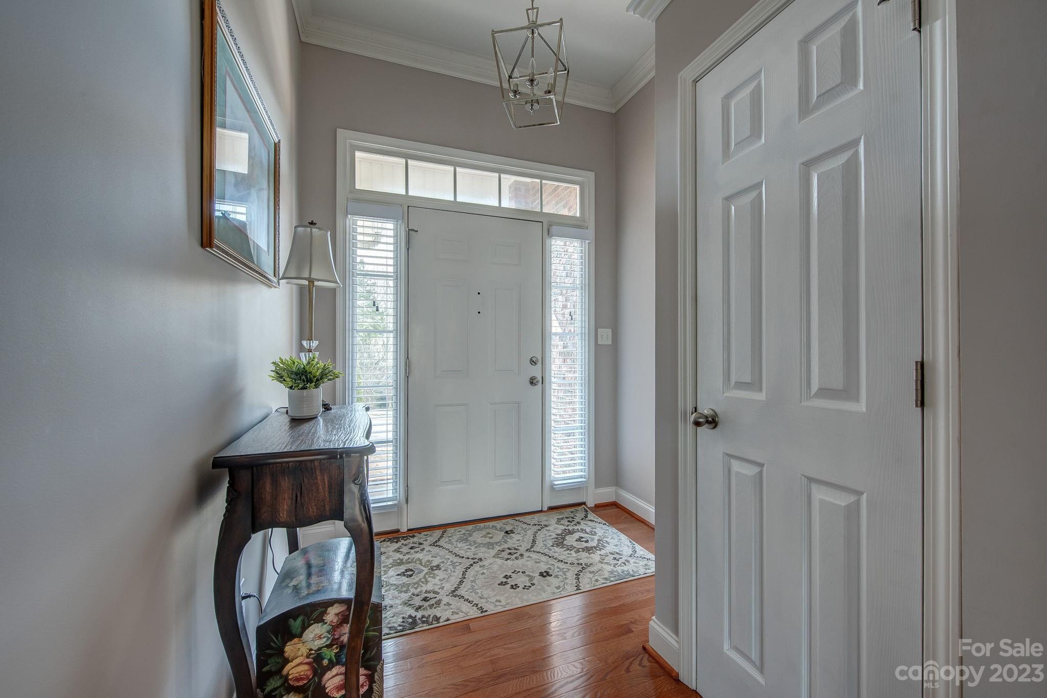 Damon Pointe - Residential