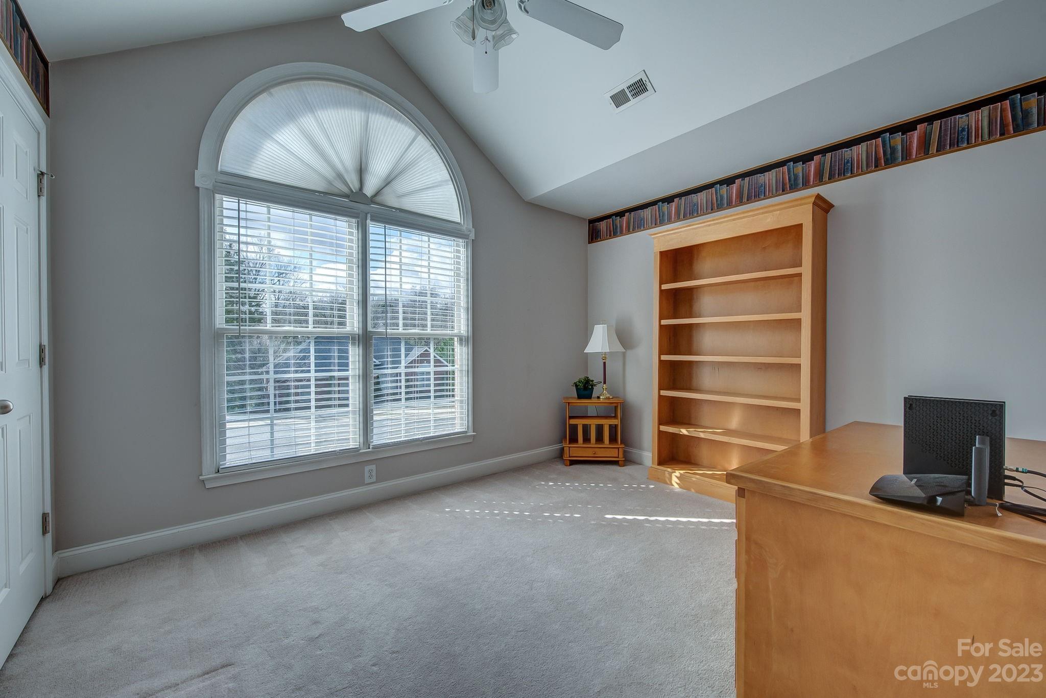 Damon Pointe - Residential