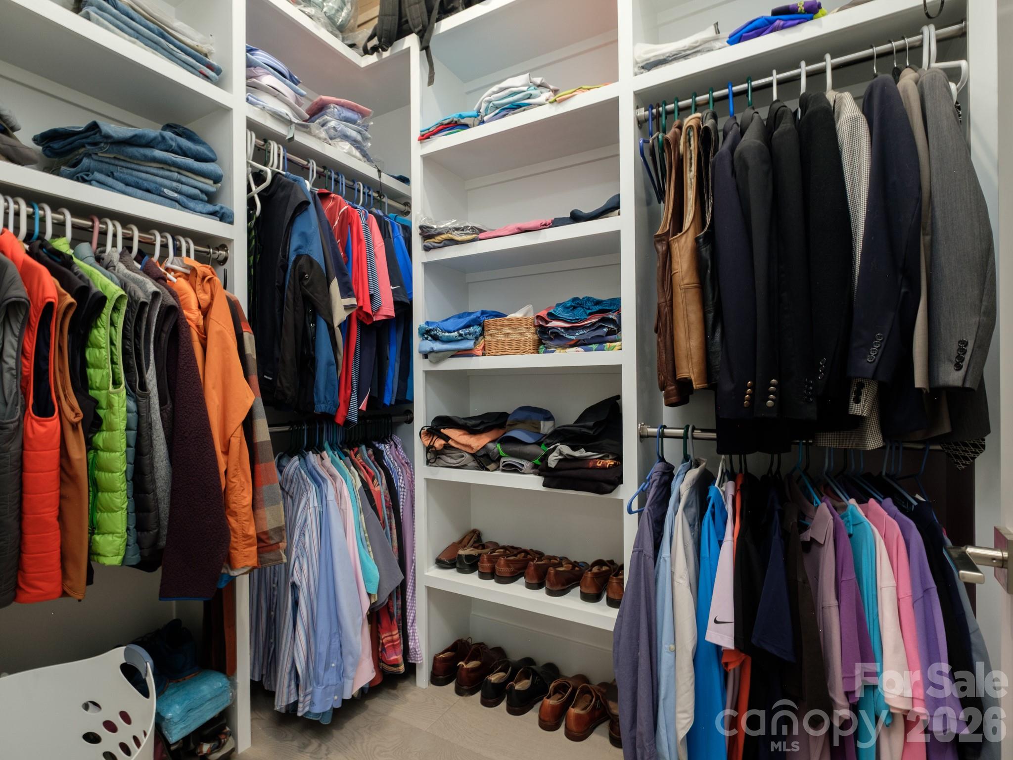 Horse Shoe Cove - Residential