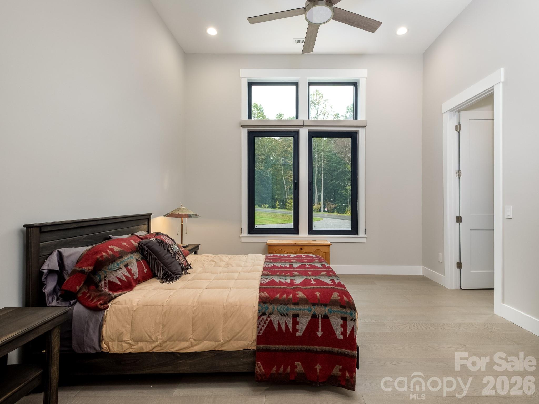 Horse Shoe Cove - Residential