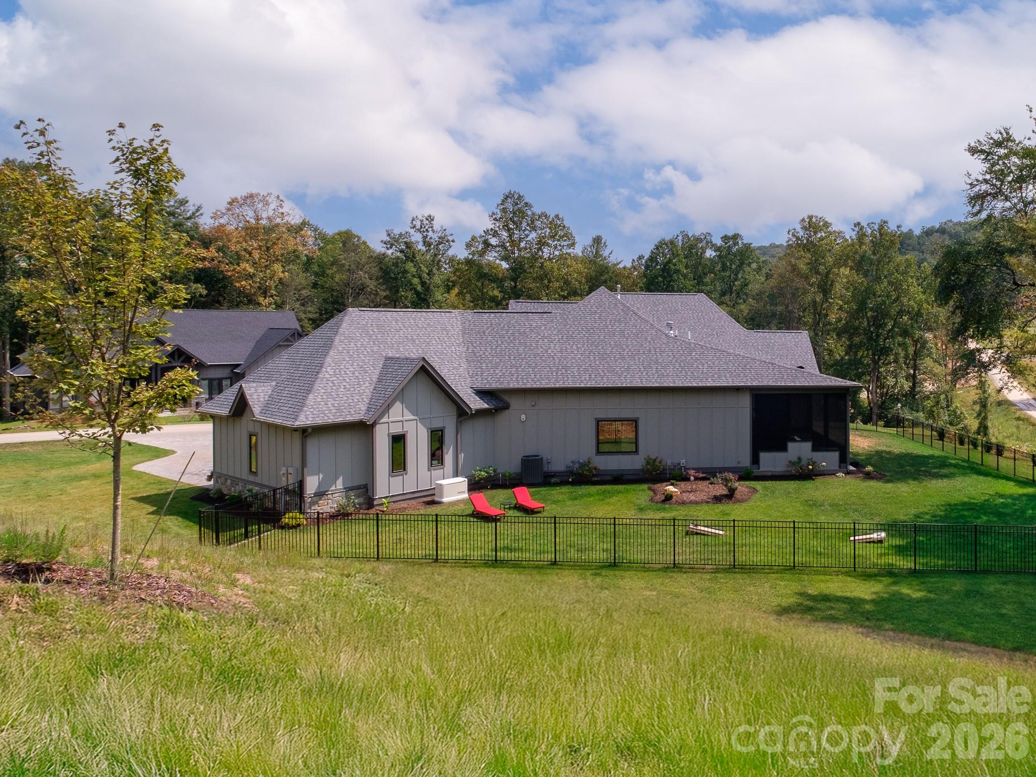 Horse Shoe Cove - Residential