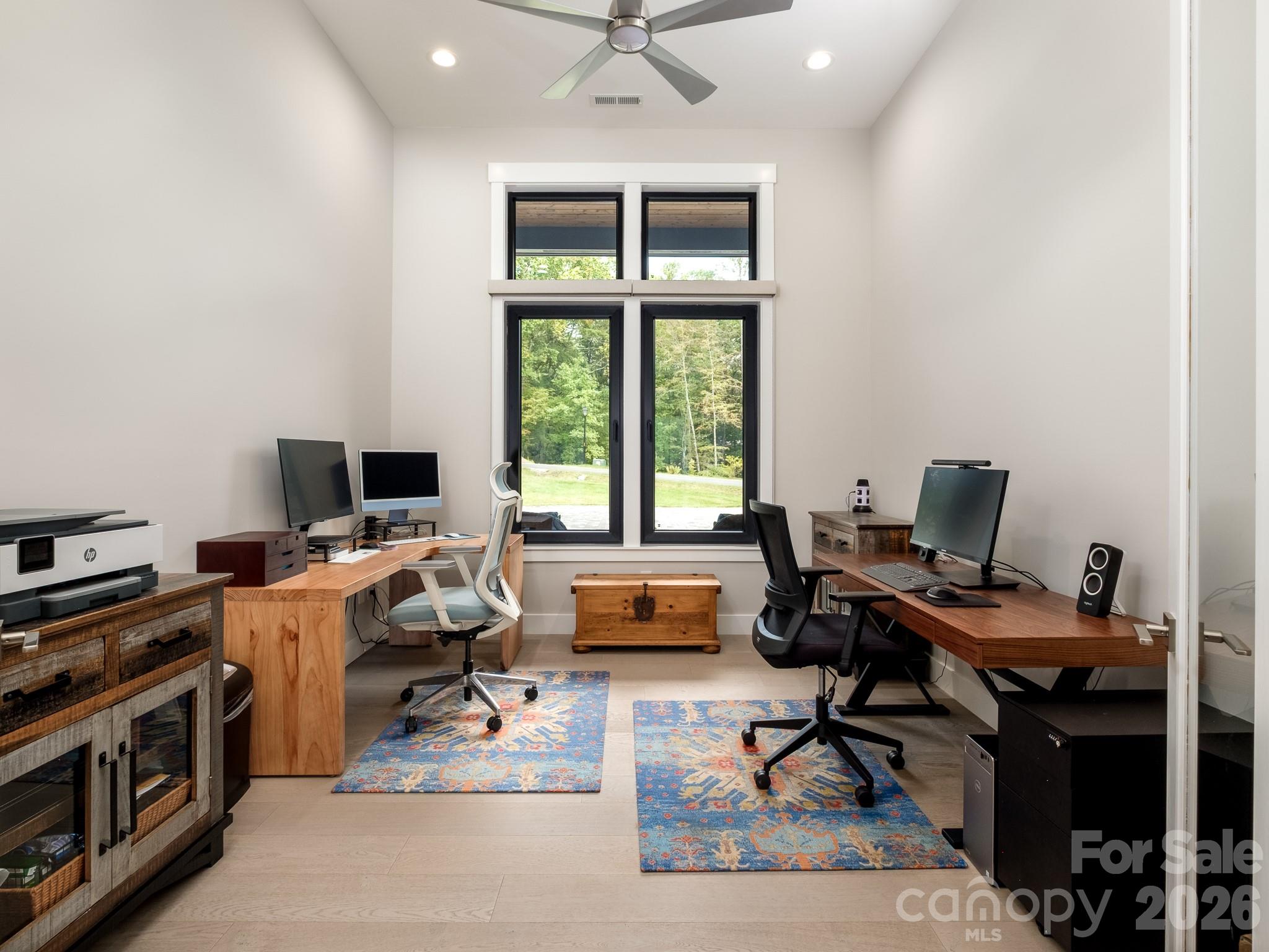 Horse Shoe Cove - Residential