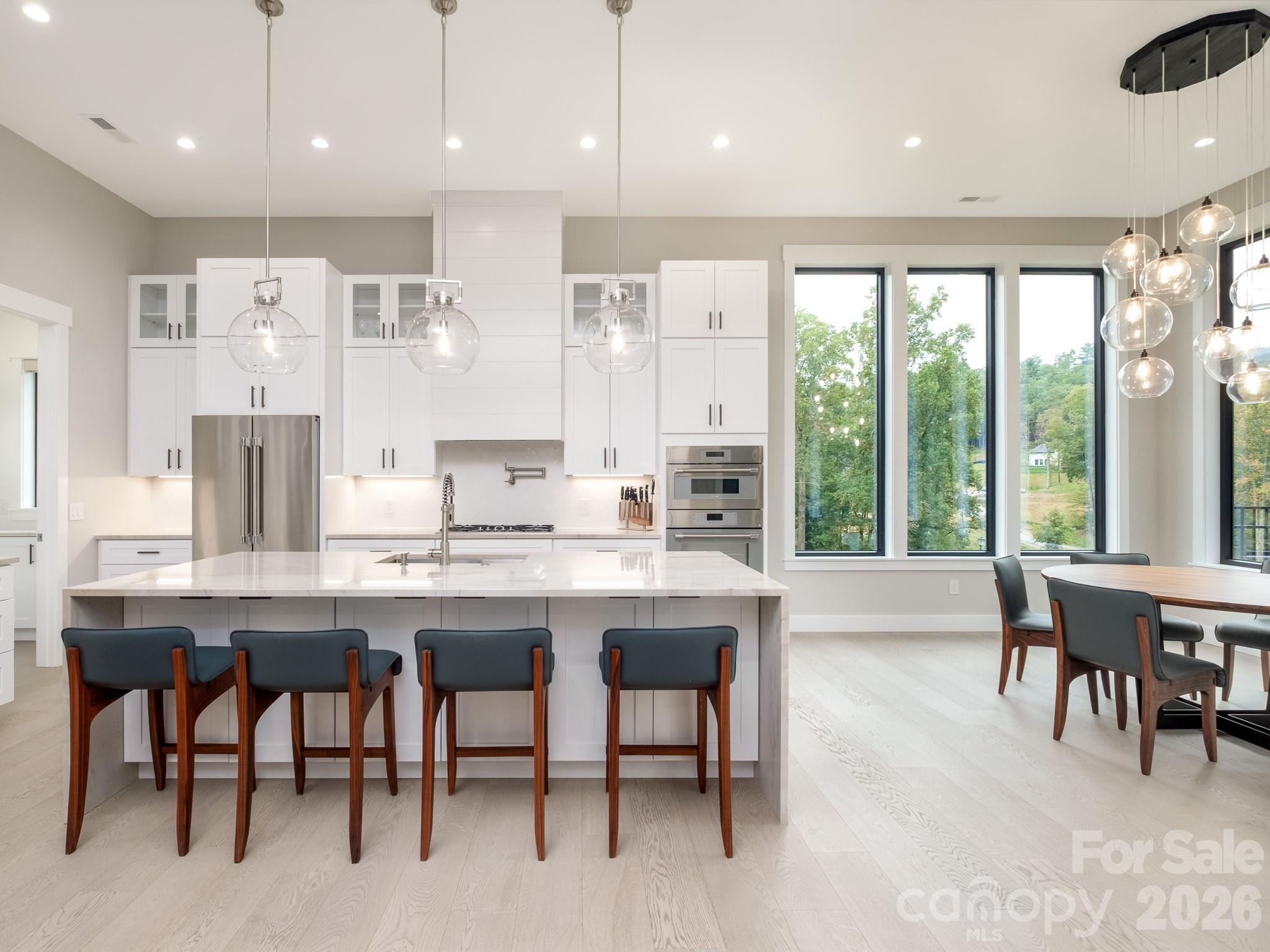 Horse Shoe Cove - Residential