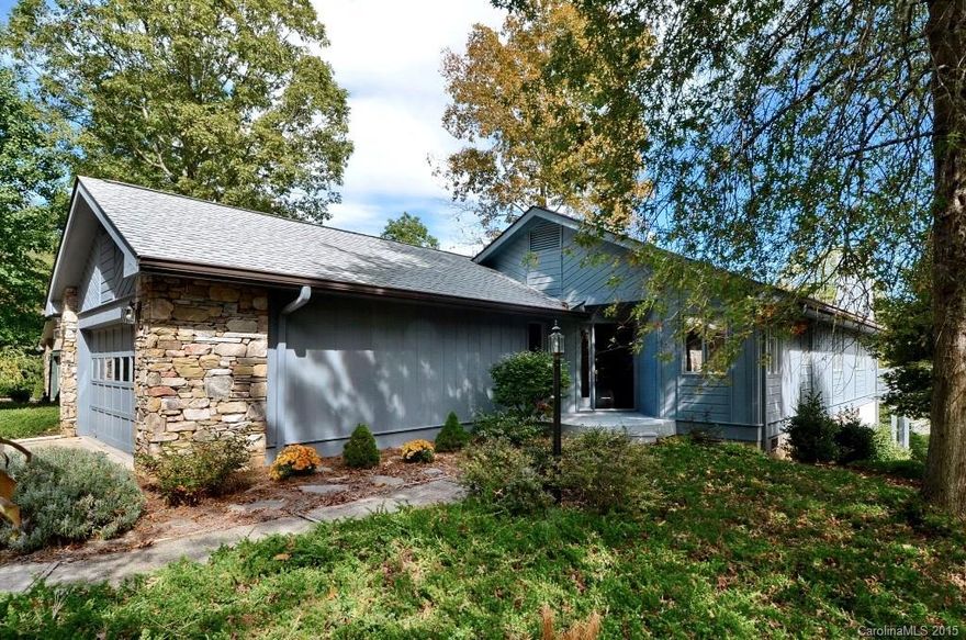 Pvt. side street, mountain & golf views, flat driveway, one-level living, light & bright, open floor plan, vaulted ceilings in greatroom (living room & dining area), stone fireplace, breakfast nook, floor plan is great for entertaining, 3rd bedroom centrally located & can be used for office/den or TV room with half bath near, required Social Membership $100/month (includes pool, spa, tennis, pickle ball, restaurant, social activities), upgrade to golf or sports membership is available.