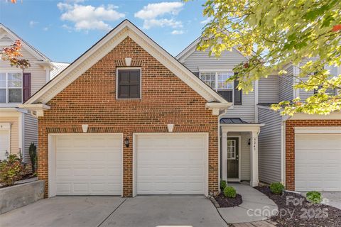 9243 Mcalwaine Preserve Avenue Charlotte NC 28277