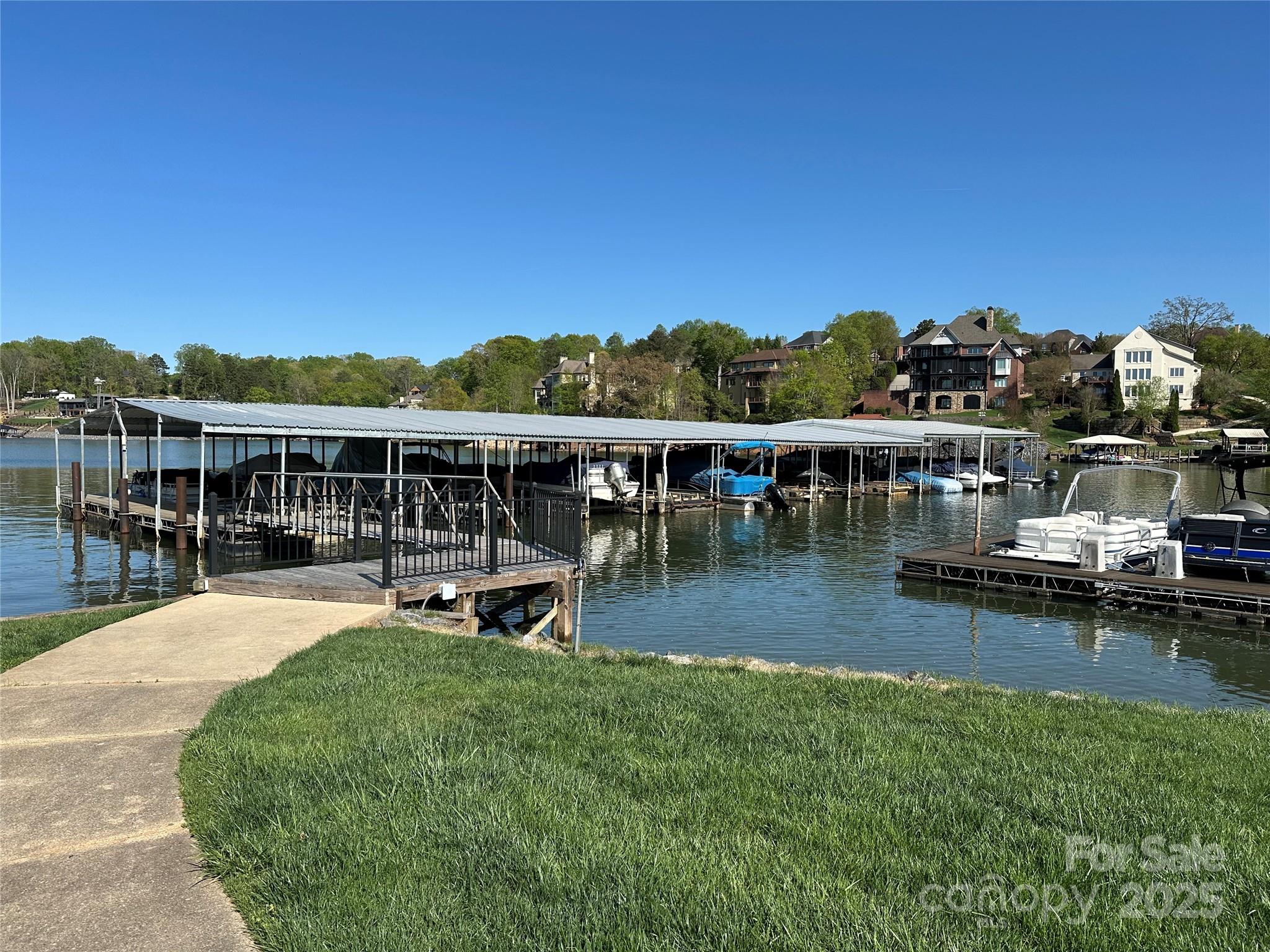 Moores Ferry - Residential