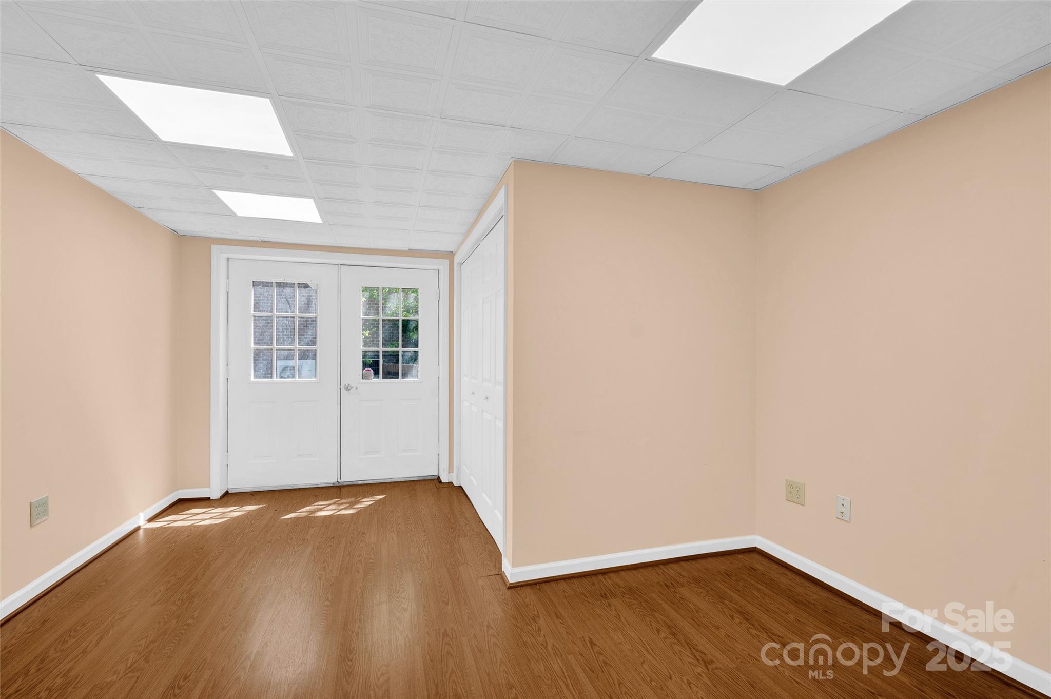 Moores Ferry - Residential