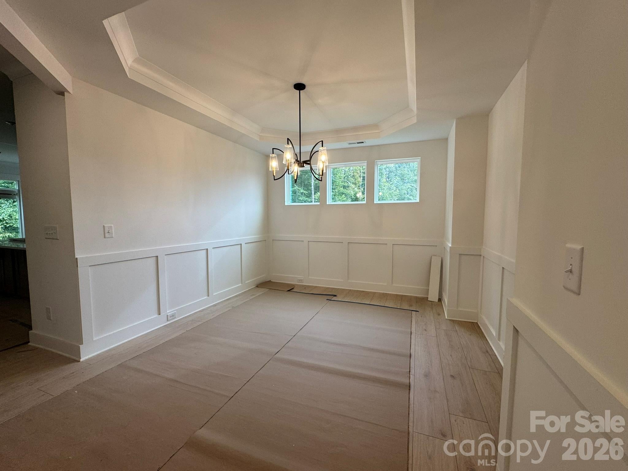 5087 McLaughlin Loop