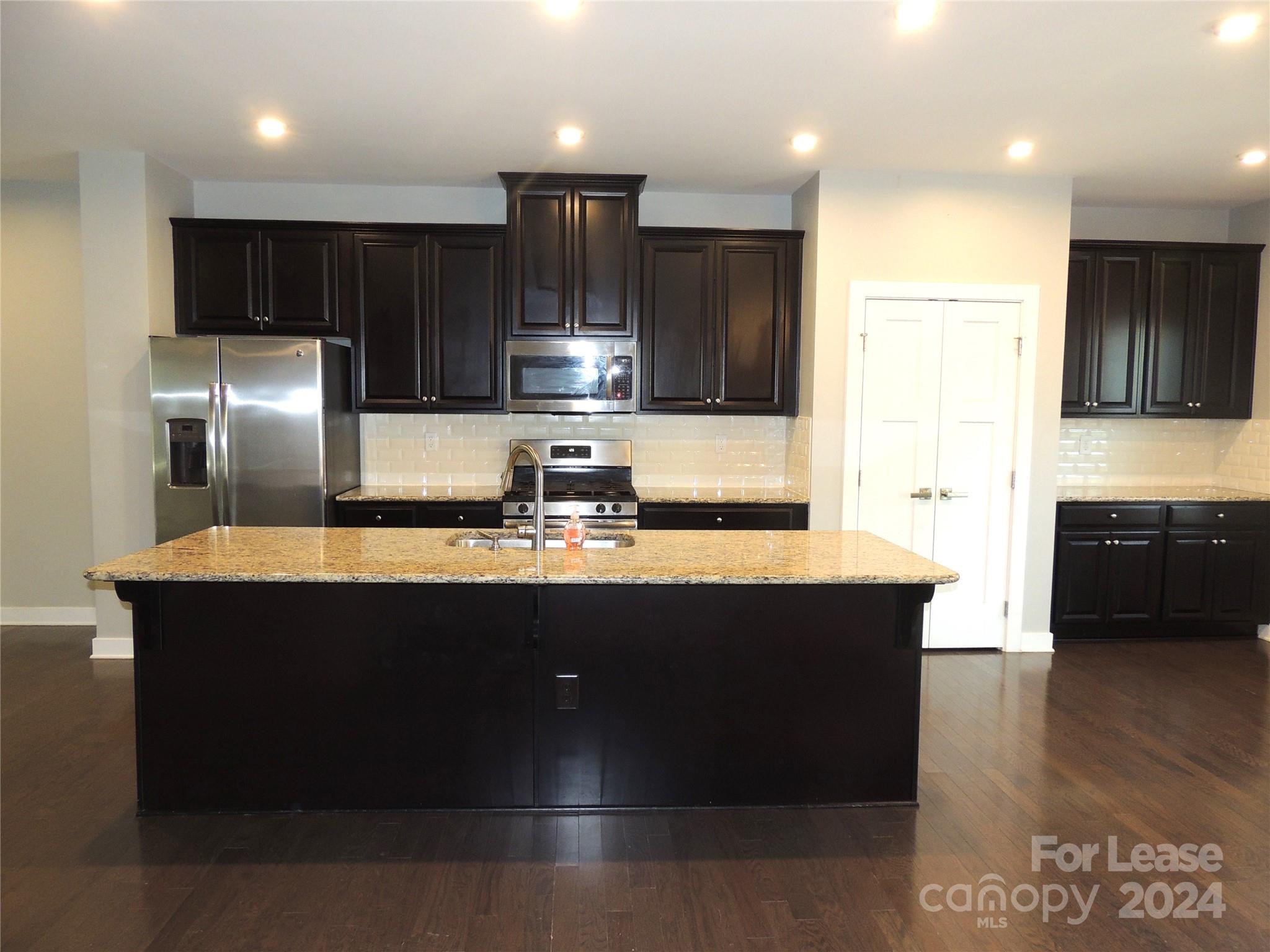 Oakhurst - Residential Lease